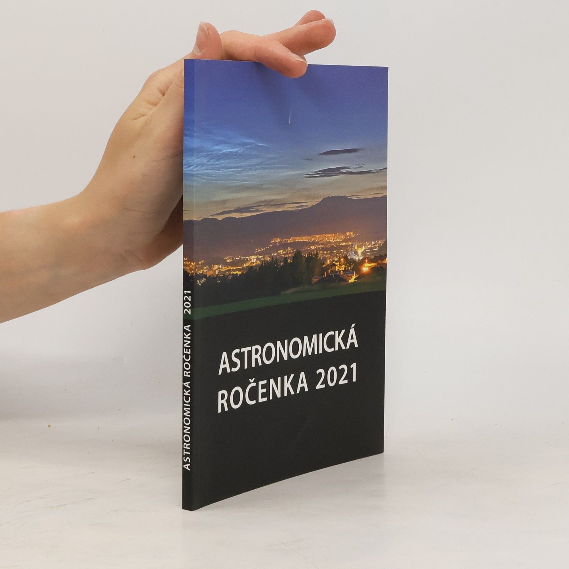 Peter Zimnikoval Astronomická ročenka 2021