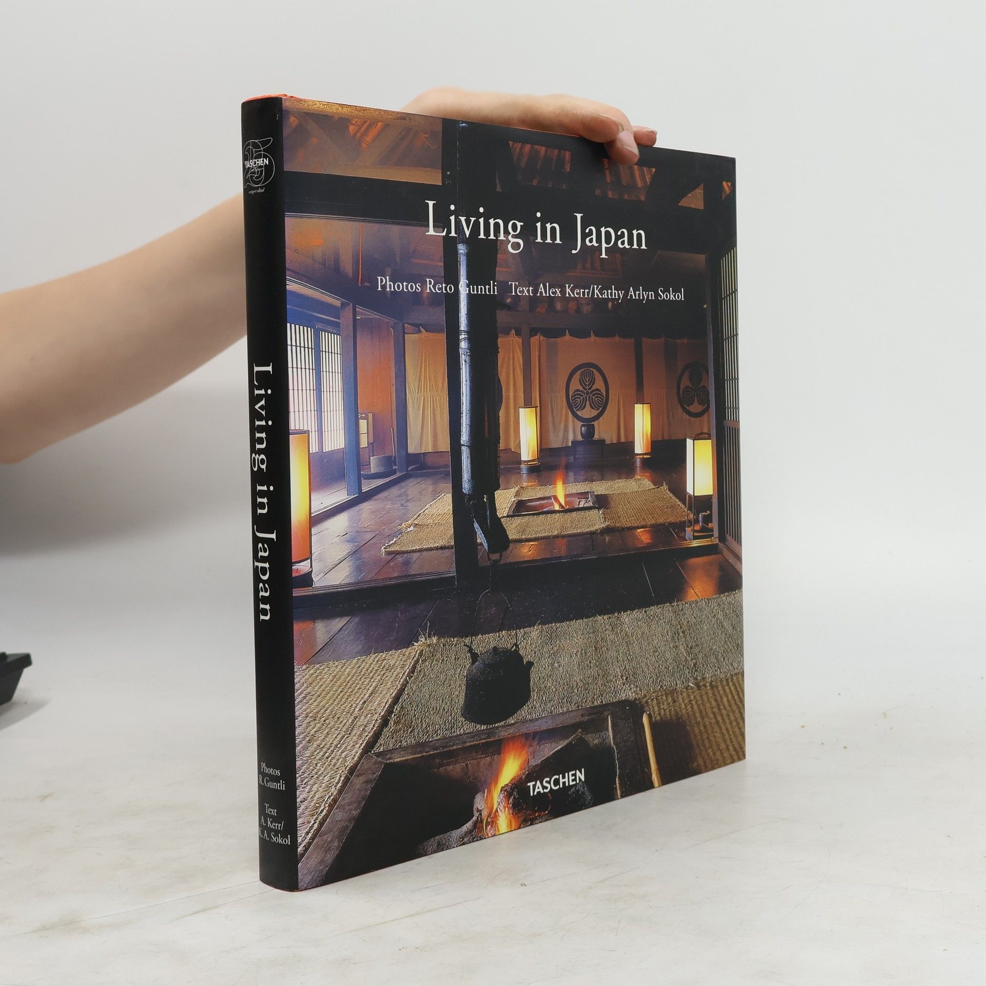 Reto Gunti Living in Japan