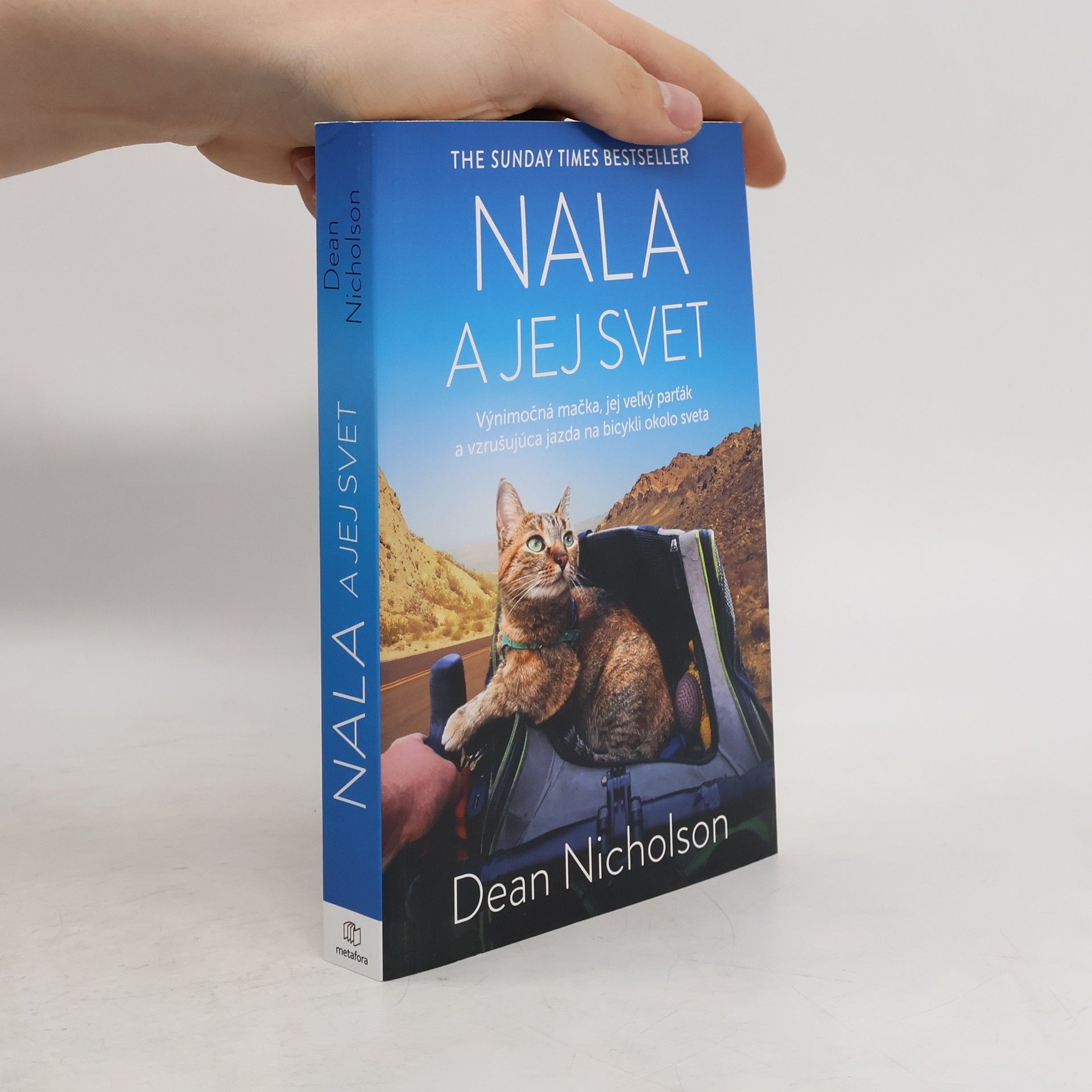 Dean Nicholson Nala a jej svet
