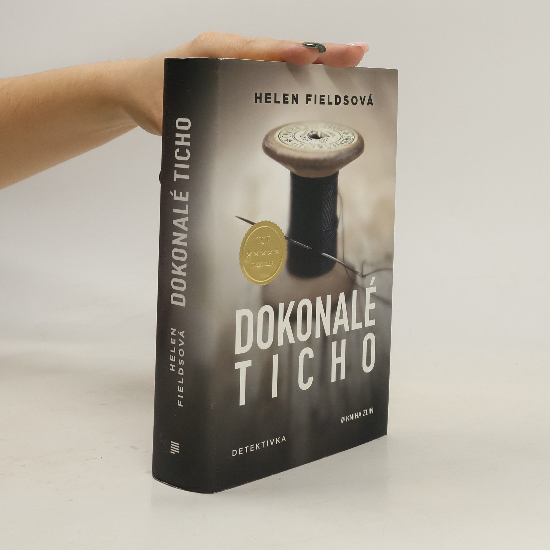 Helen Fields Dokonalé ticho
