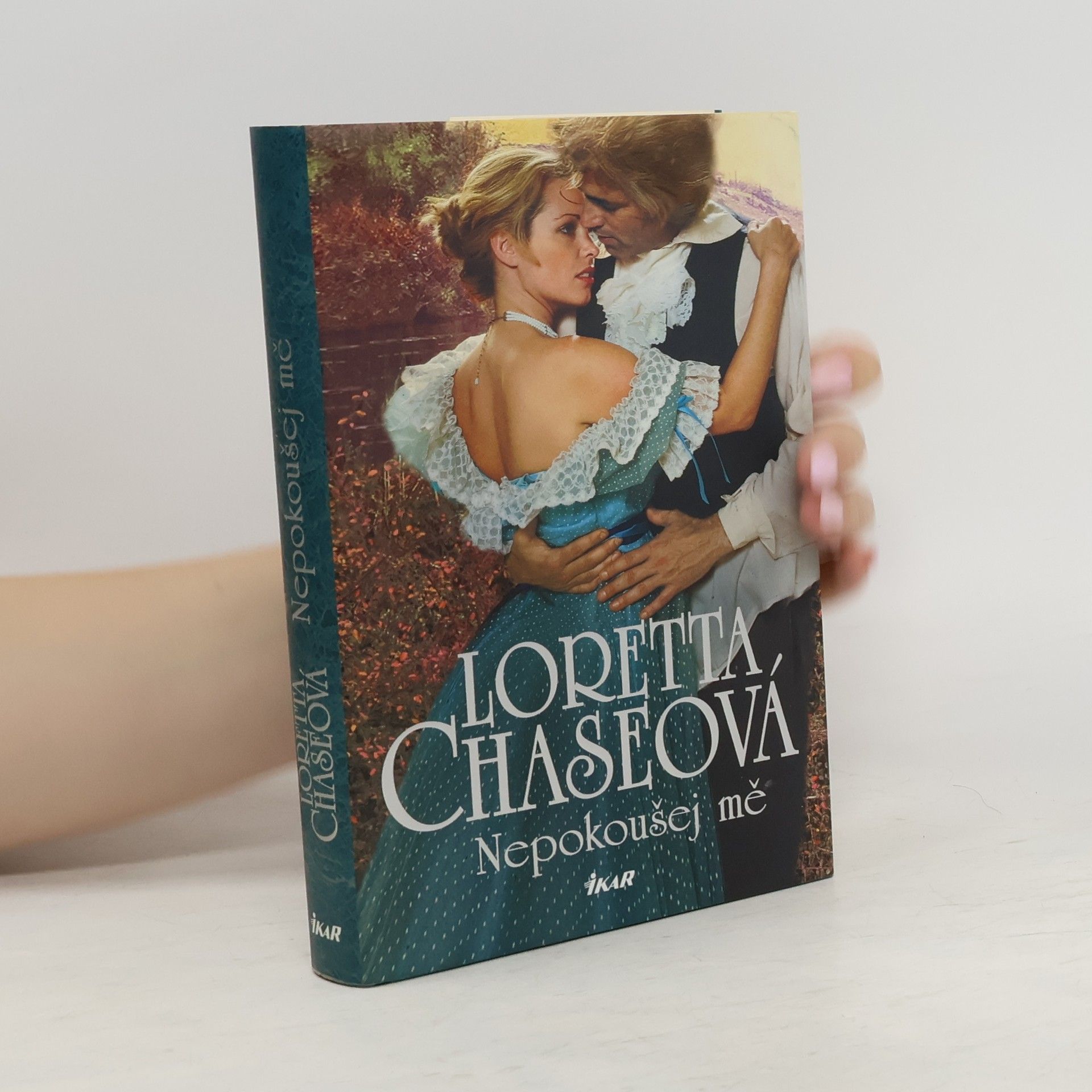 Loretta Lynda Chase Nepokoušej mě