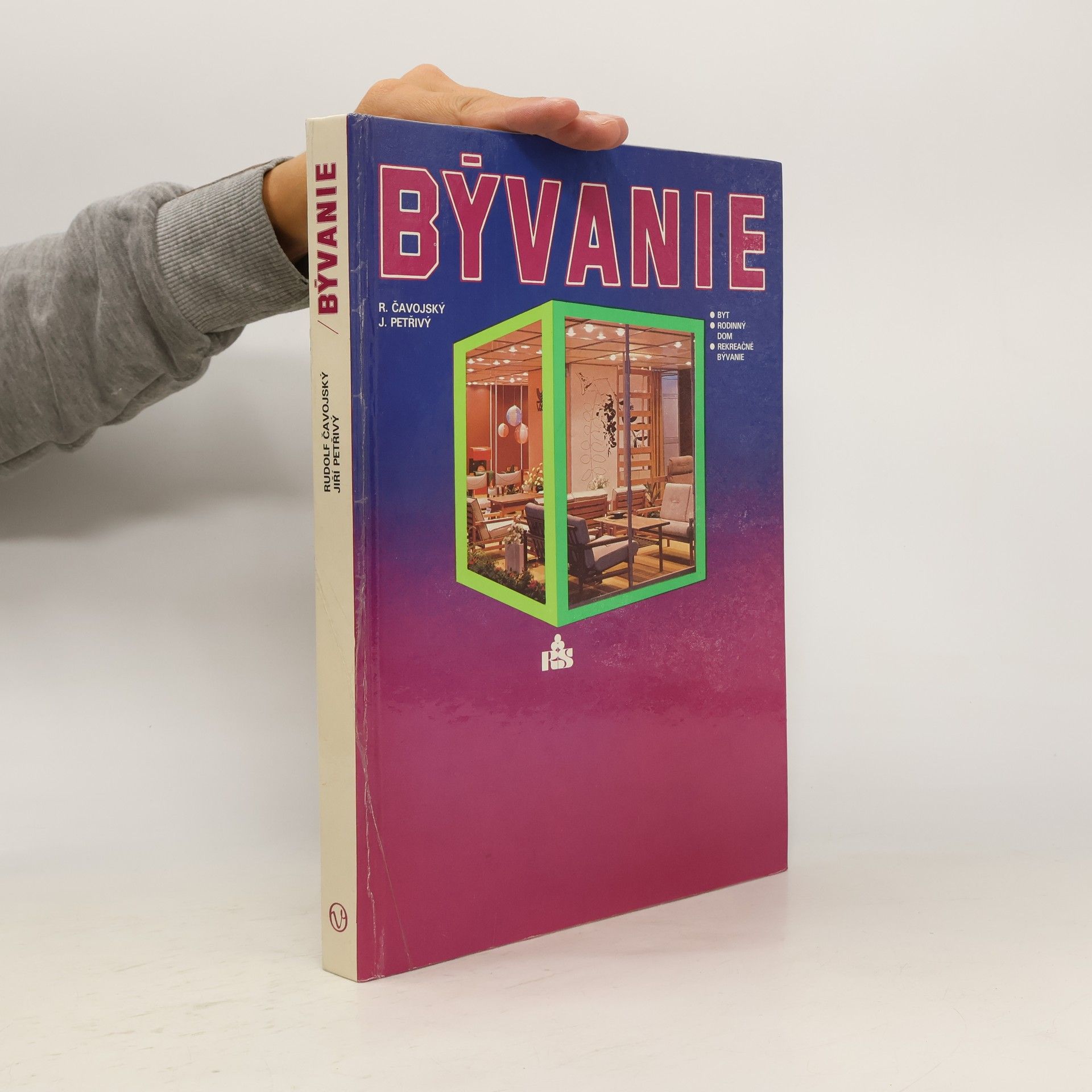 R. Čavojský Bývanie