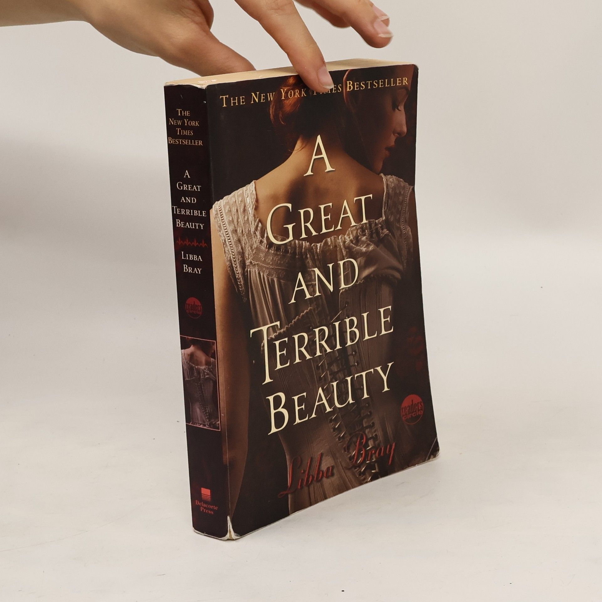 Libba Bray A Great and Terrible Beauty