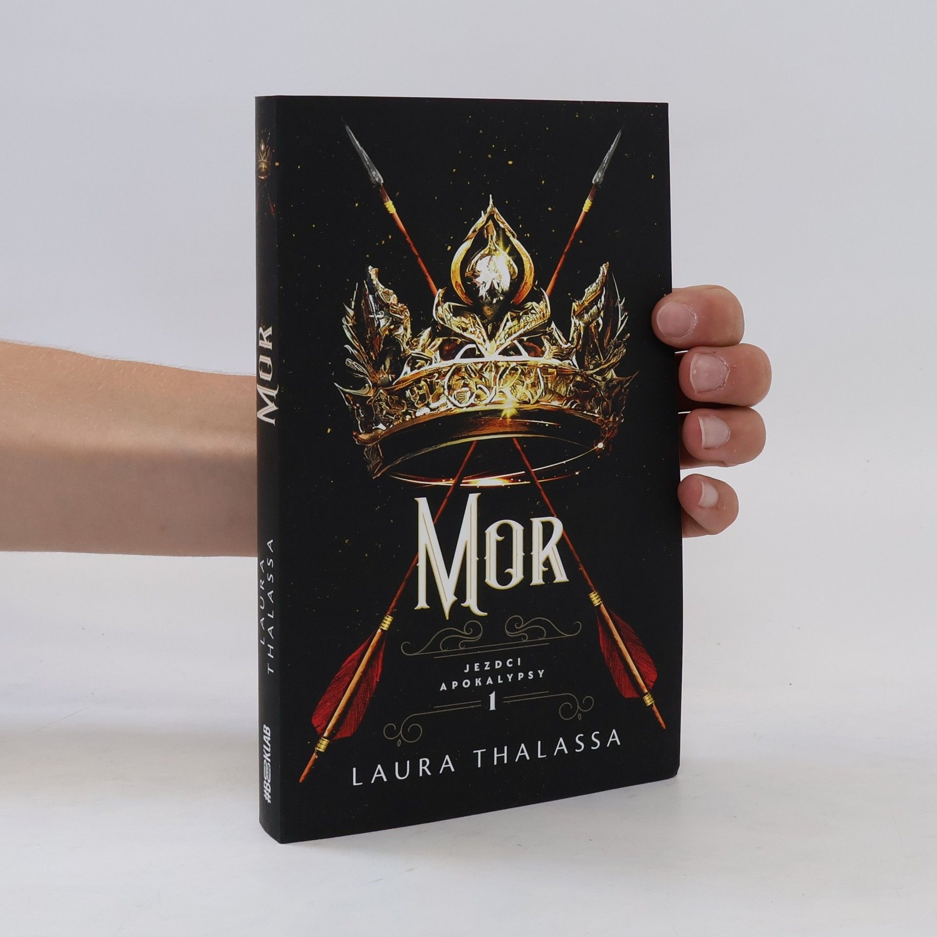 Laura Thalassa Mor