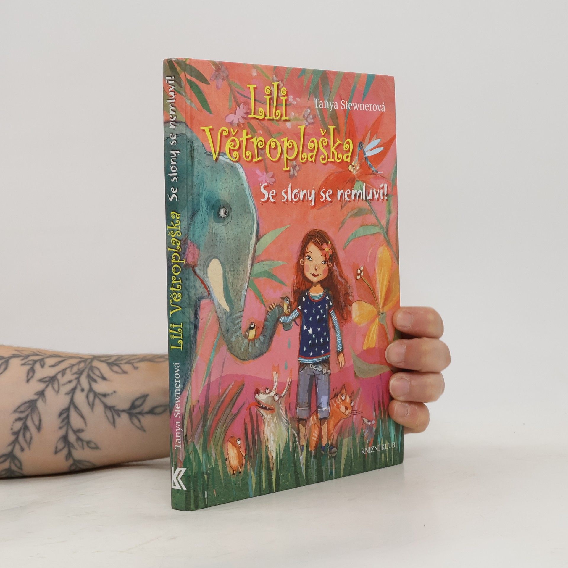 Lili Větroplaška. Se slony se nemluví!