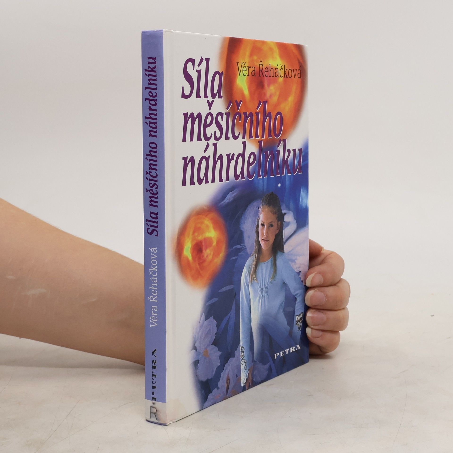 Věra Řeháčková Síla měsíčního náhrdelníku