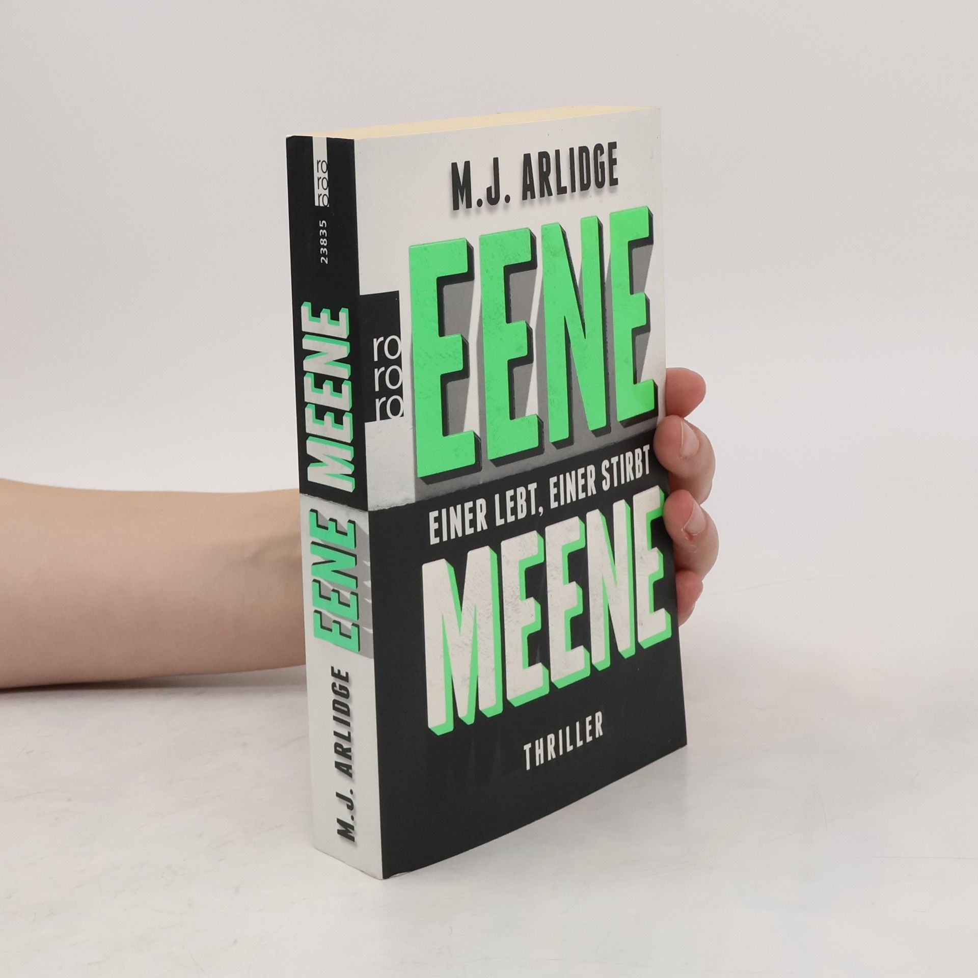 M. J. Arlidge Eene Meene
