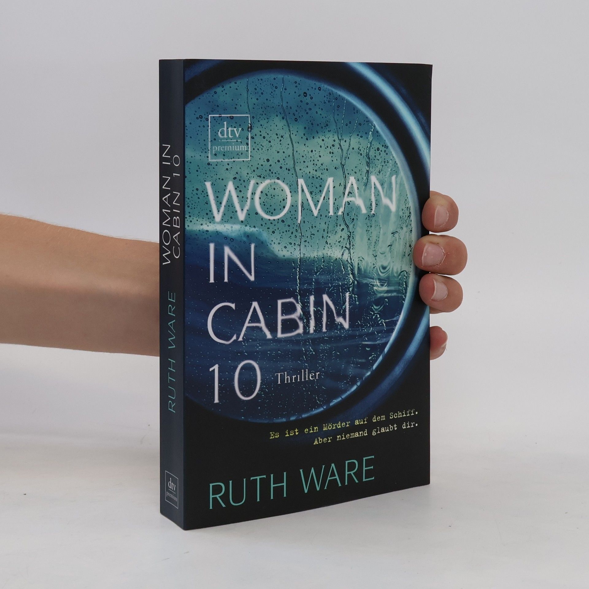 Ruth Ware The woman in cabin 10