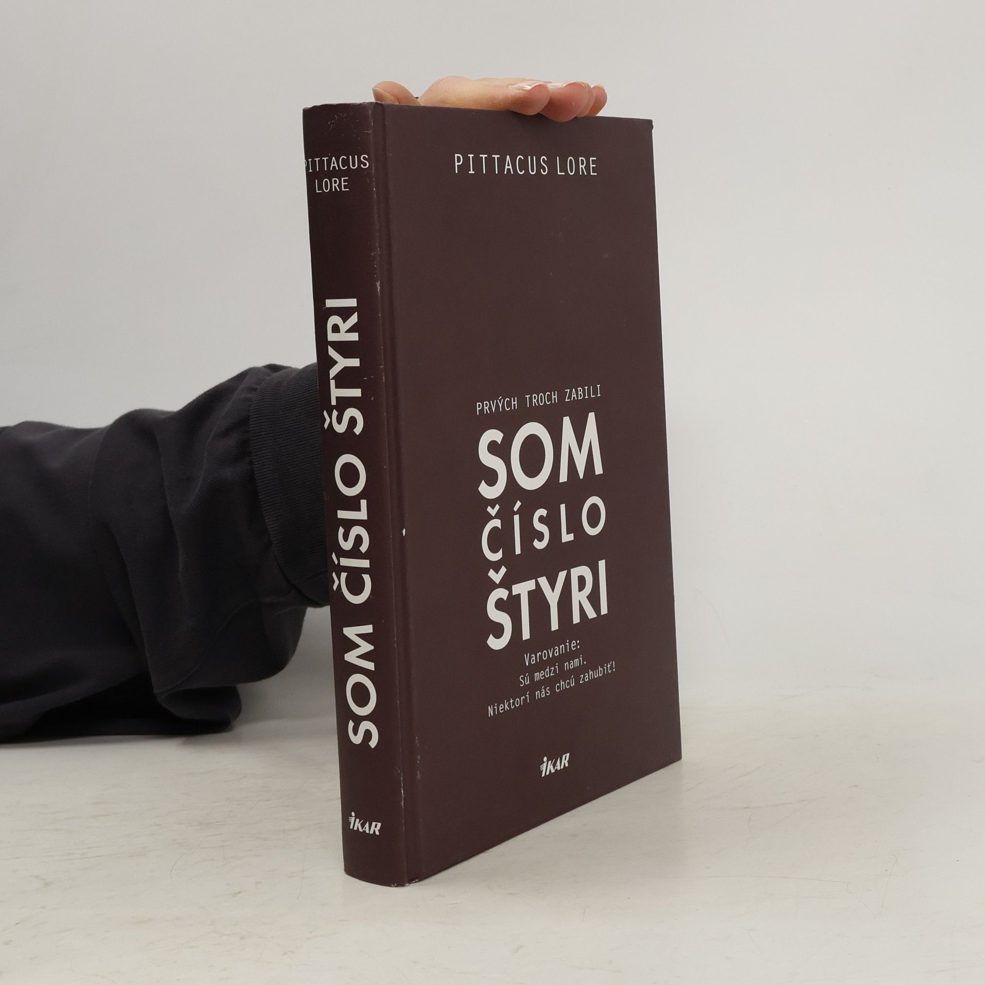 Pittacus Lore Som číslo štyri