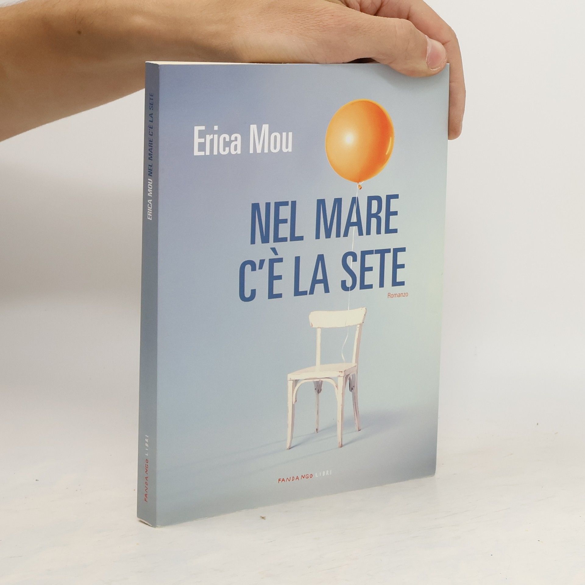 Erica Mou Nel mare c'è la sete
