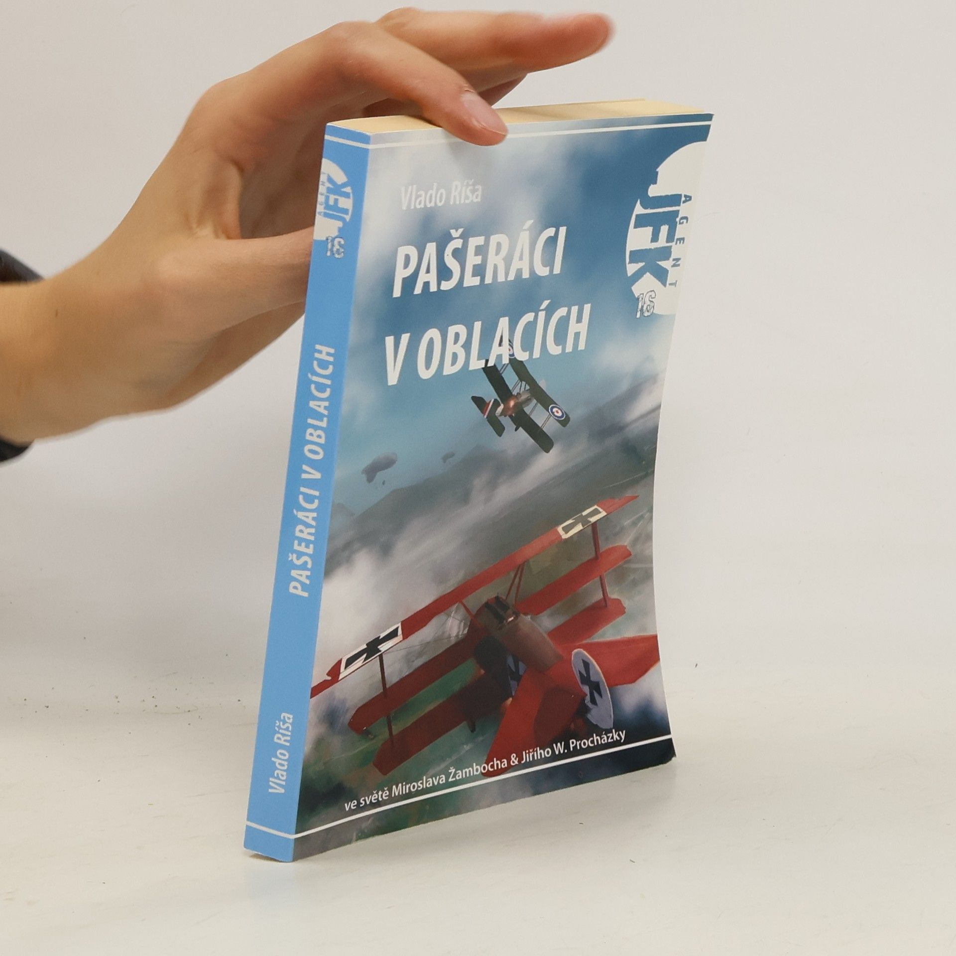 Pašeráci v oblacích