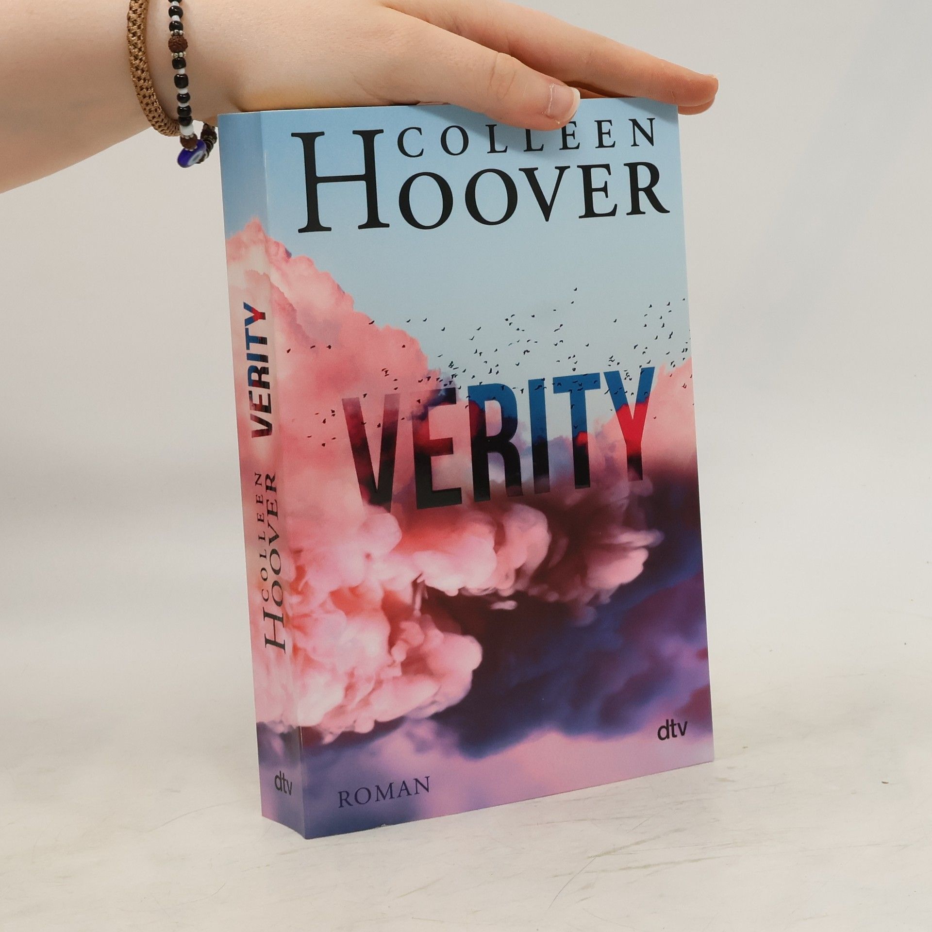 Colleen Hoover Verity