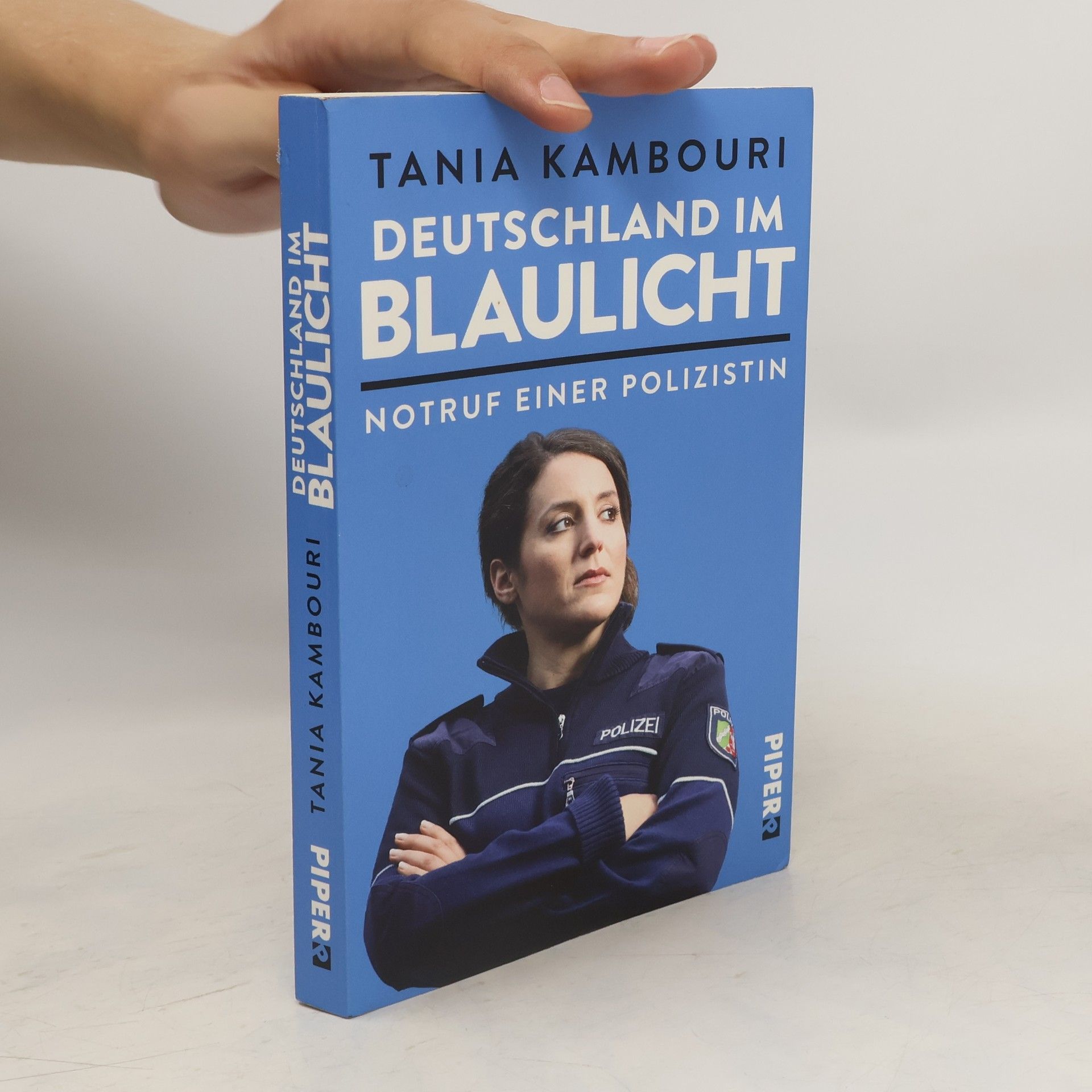 Tania Kambouri Deutschland im Blaulicht : Notruf einer Polizistin