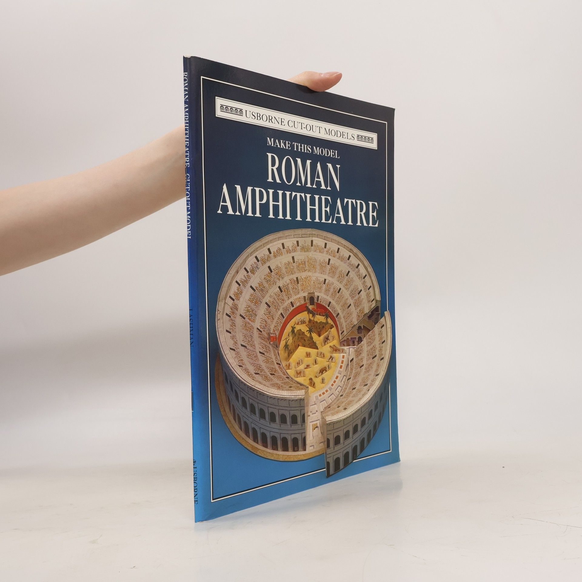 Iain Ashman Make this Model Roman Amphitheatre