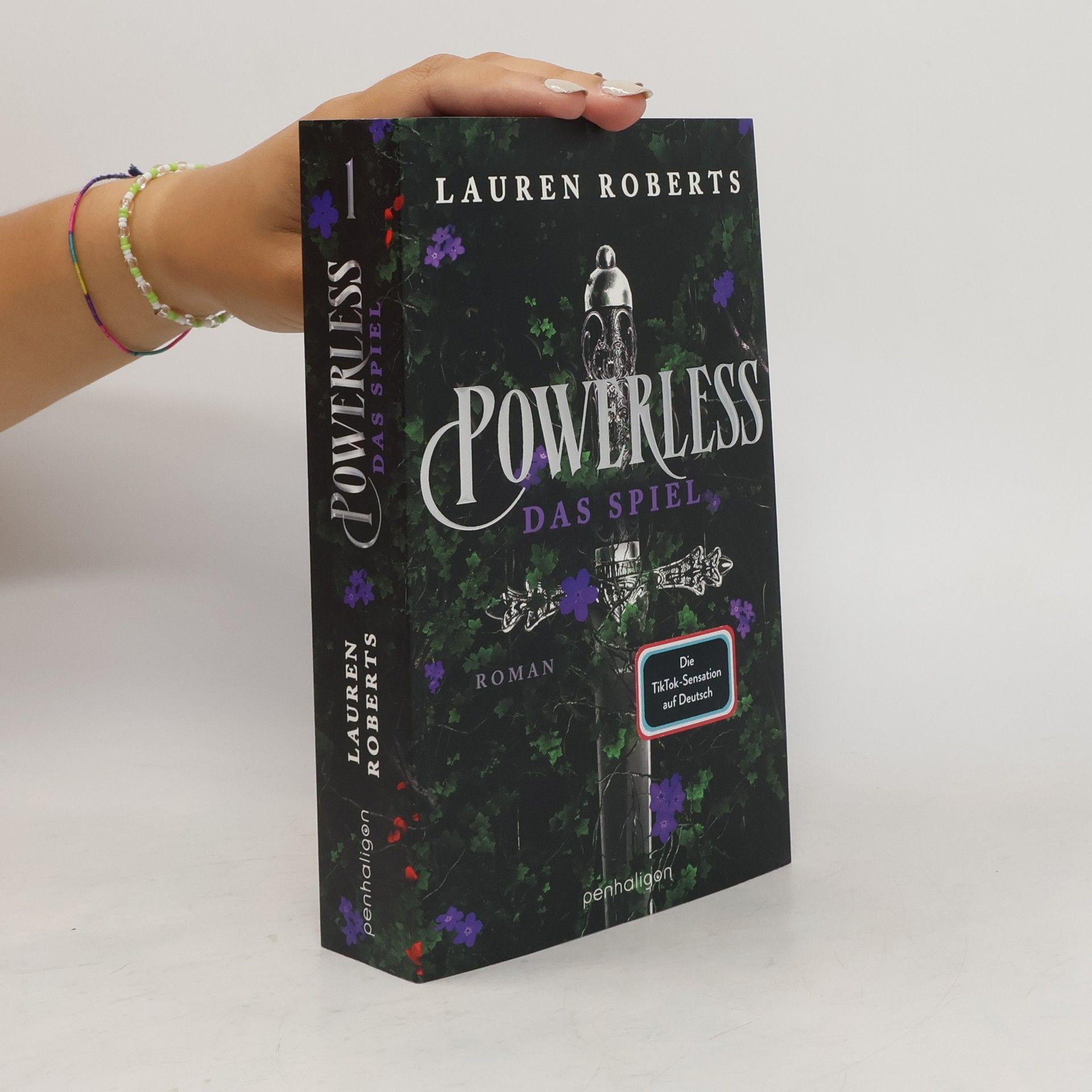 Lauren Roberts Powerless: Das Spiel