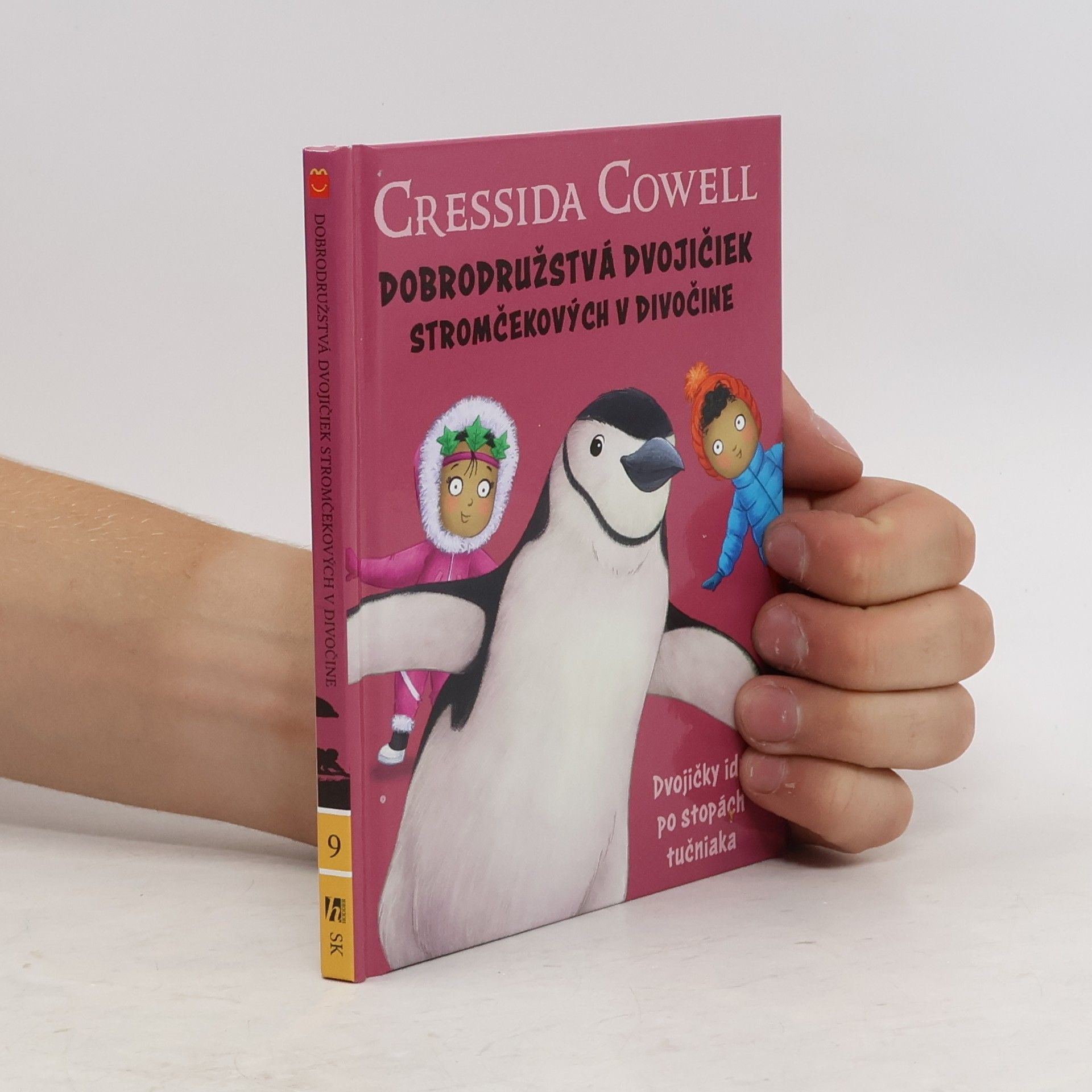 Cressida Cowell Dobrodružstvá dvojičiek stromčekových v divočine. Dvojičky idú po stopách tučniaka