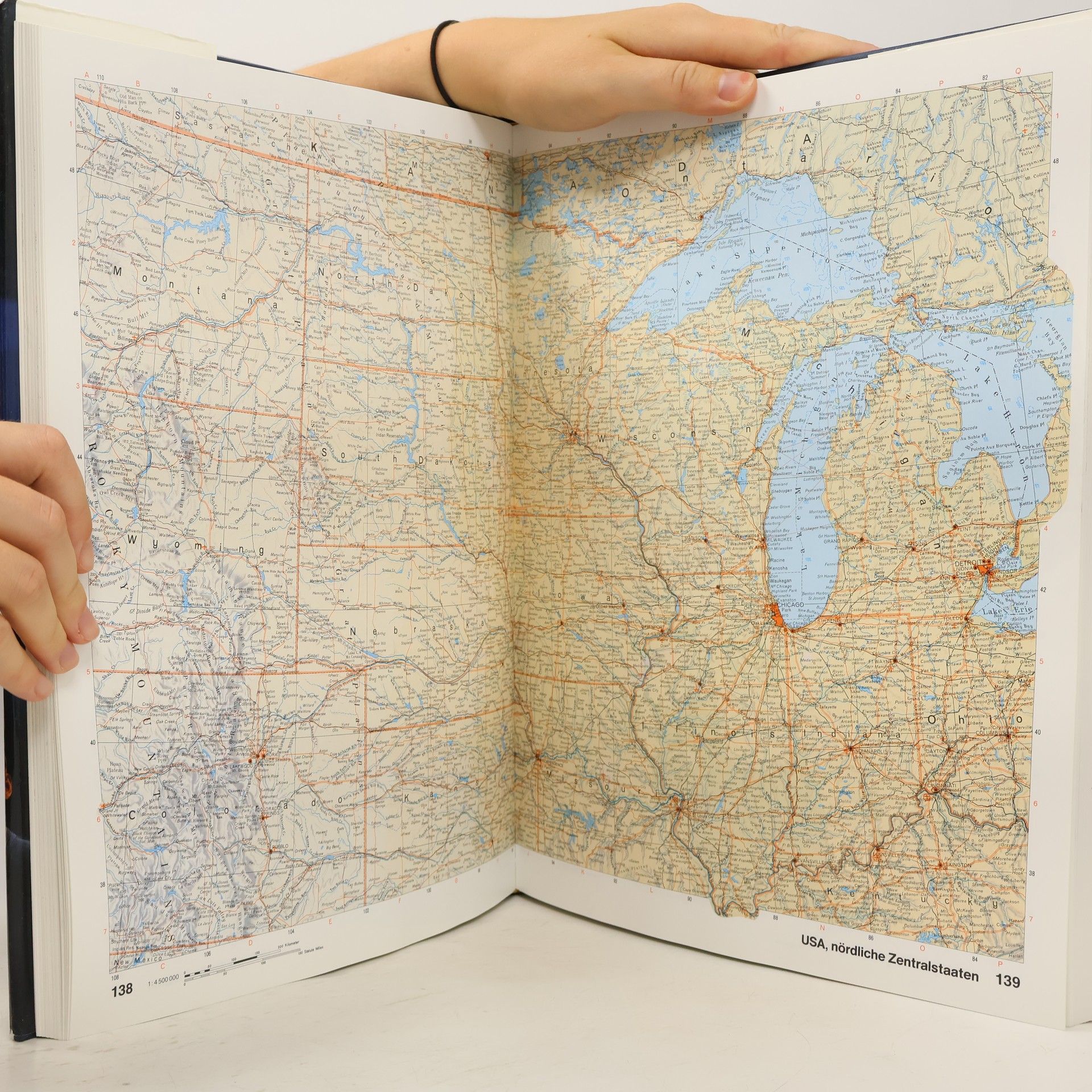 Autorenkollektiv Neuer Atlas der Welt