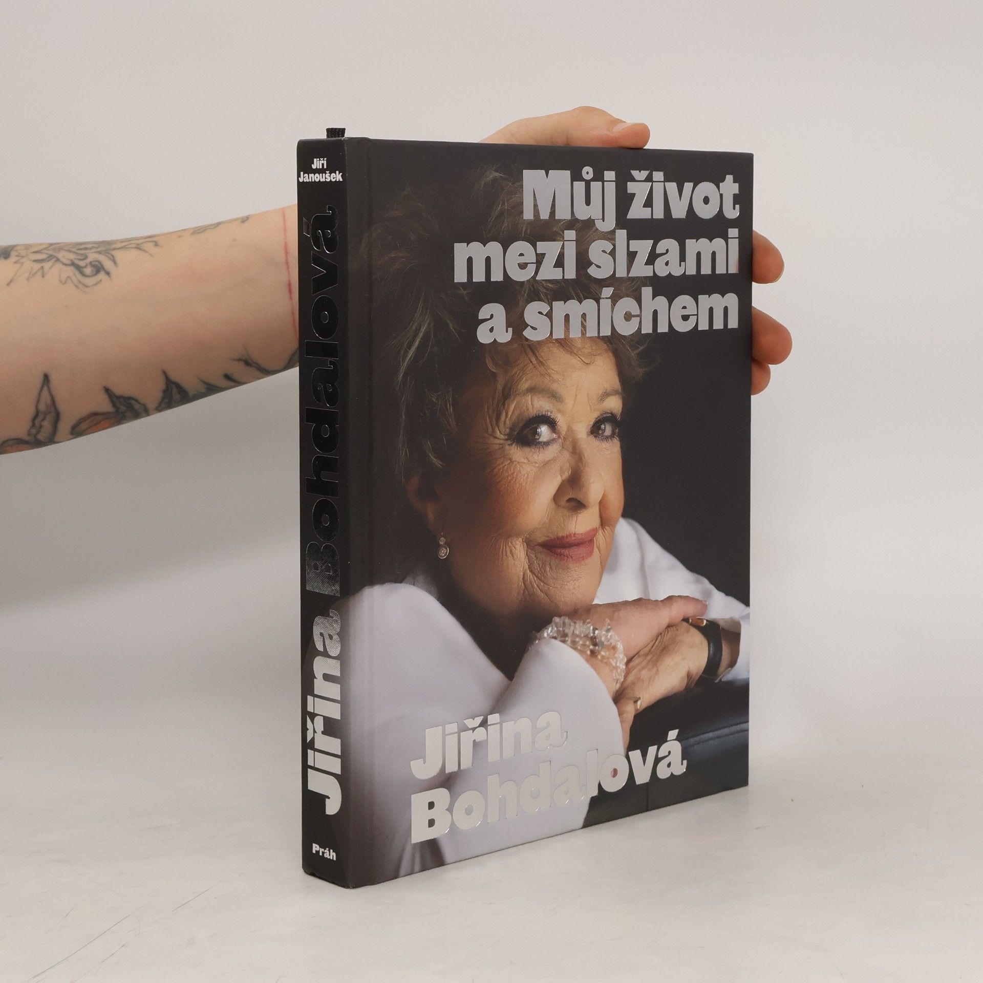 Jiřina Bohdalová Můj život mezi slzami a smíchem