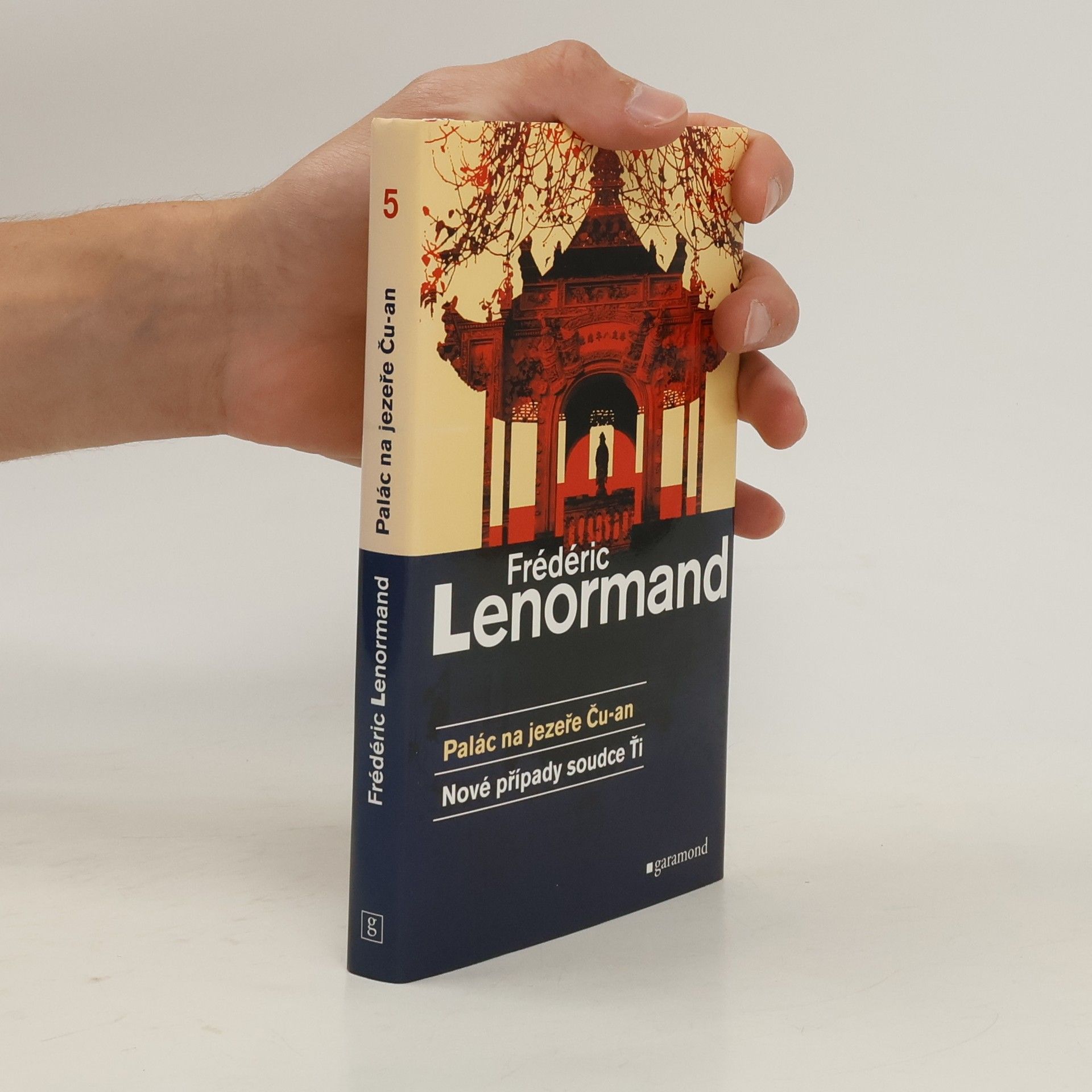 Frédéric Lenormand Palác na jezeře Ču-an