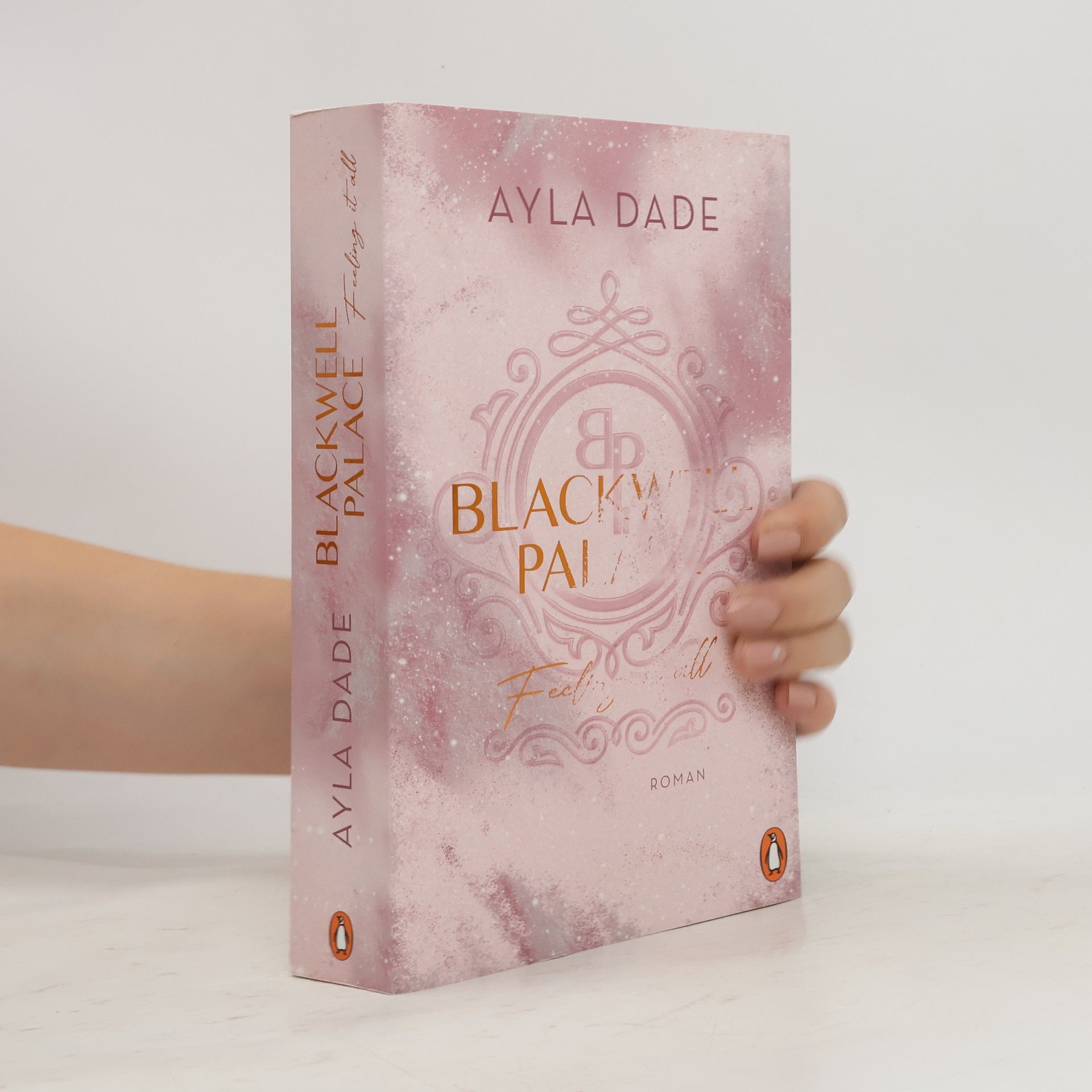 Ayla Dade Blackwell Palace. Feeling it all