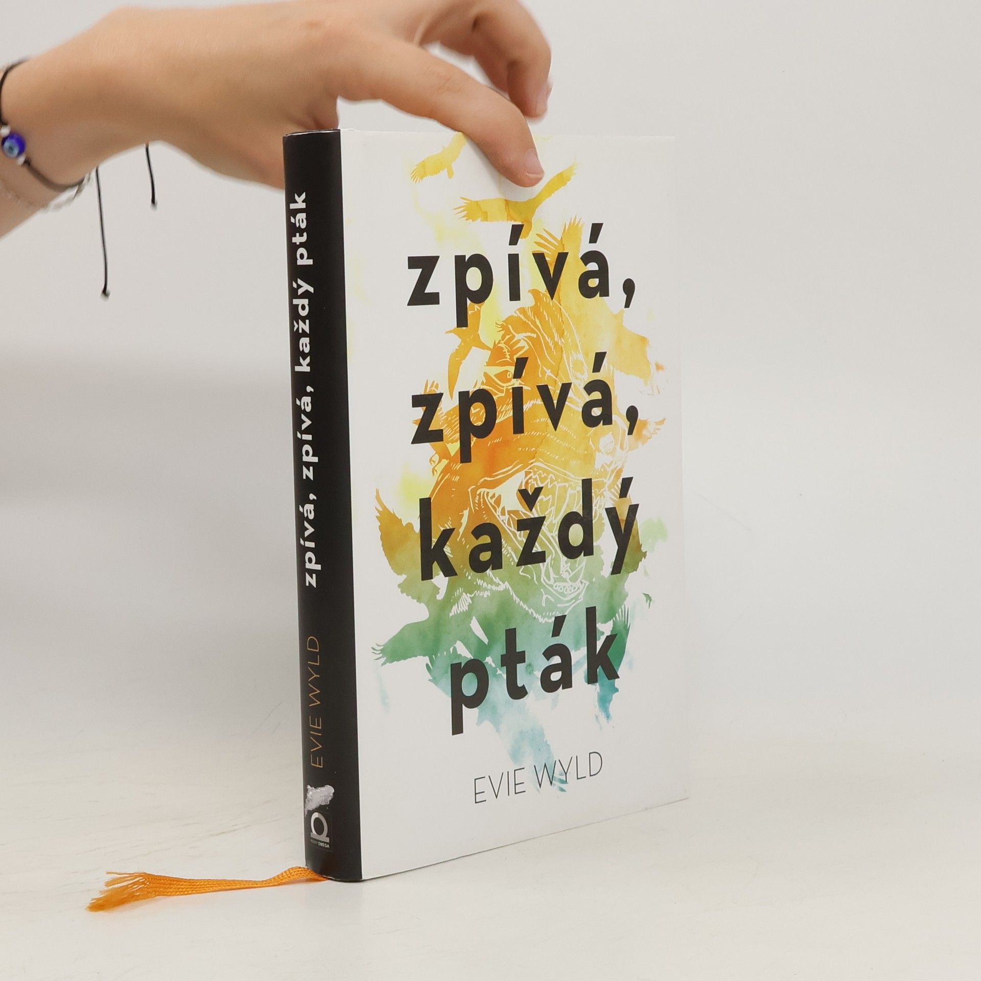 Evie Wyld Zpívá, zpívá každý pták