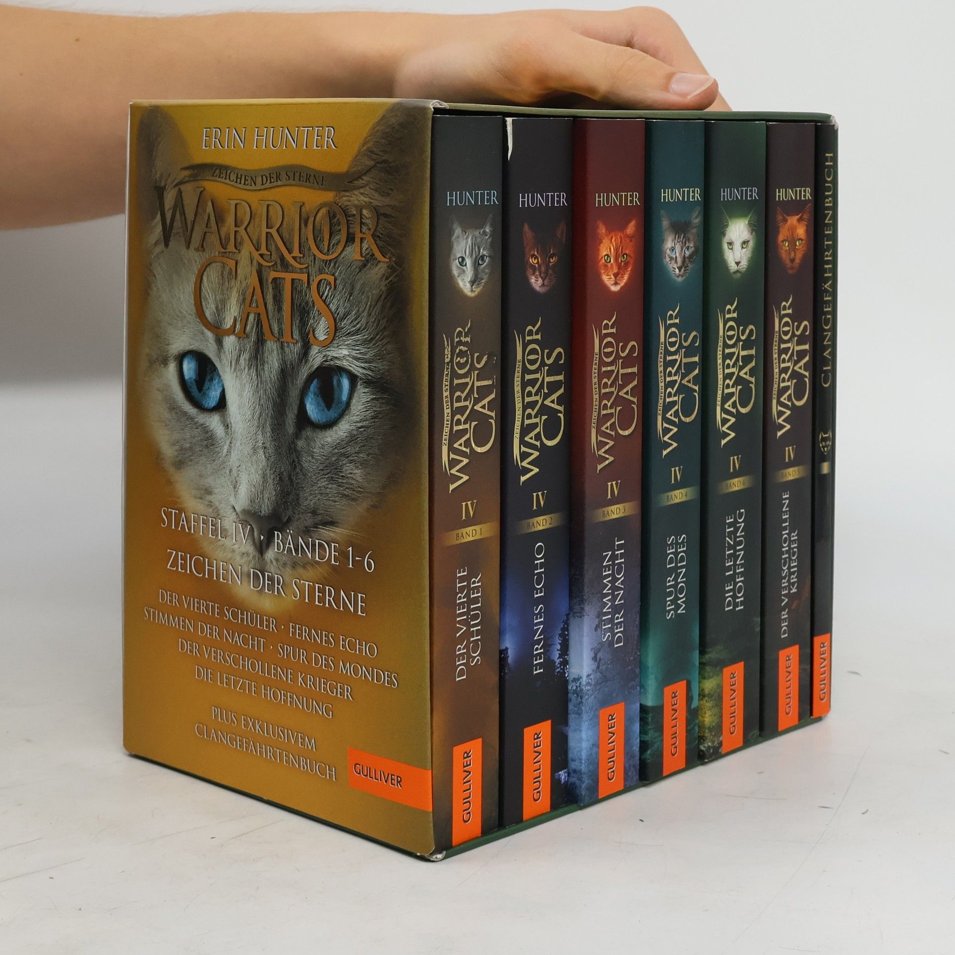 Erin Hunter Warrior cats