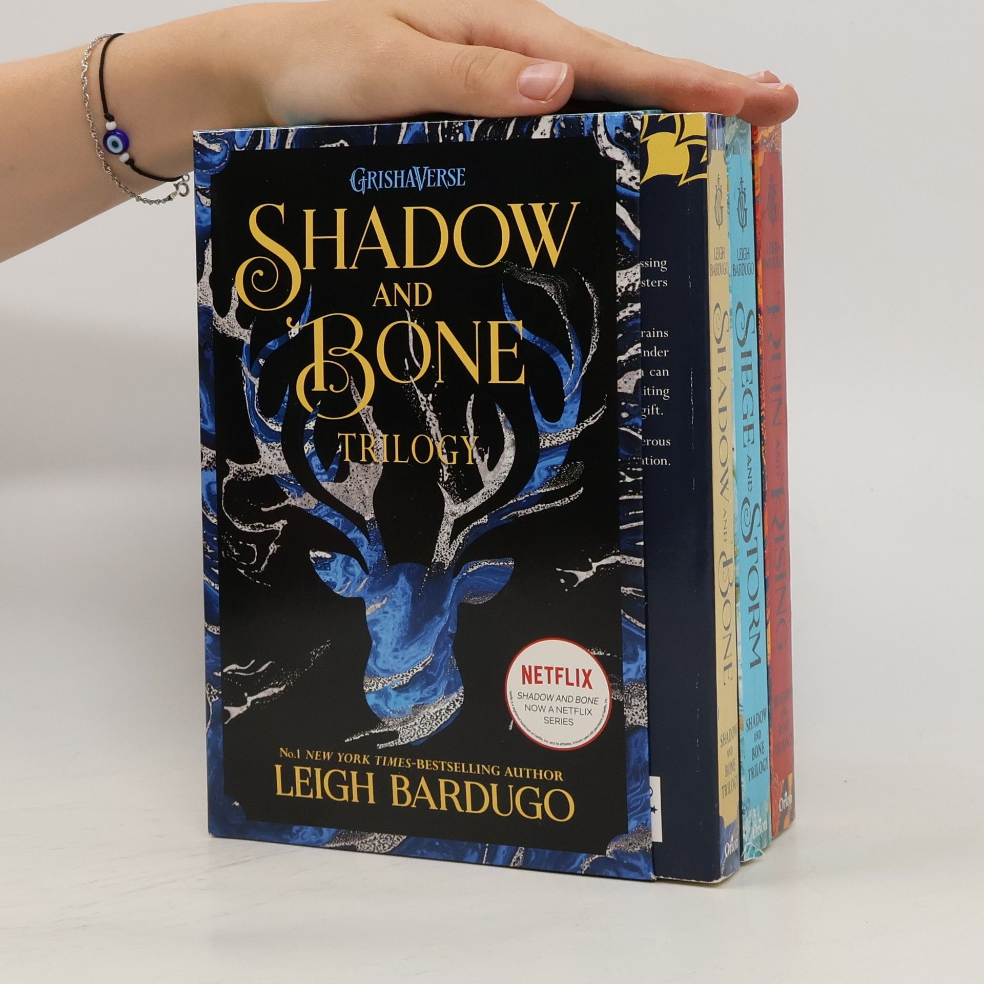 Leigh Bardugo Shadow and Bone Trilogy