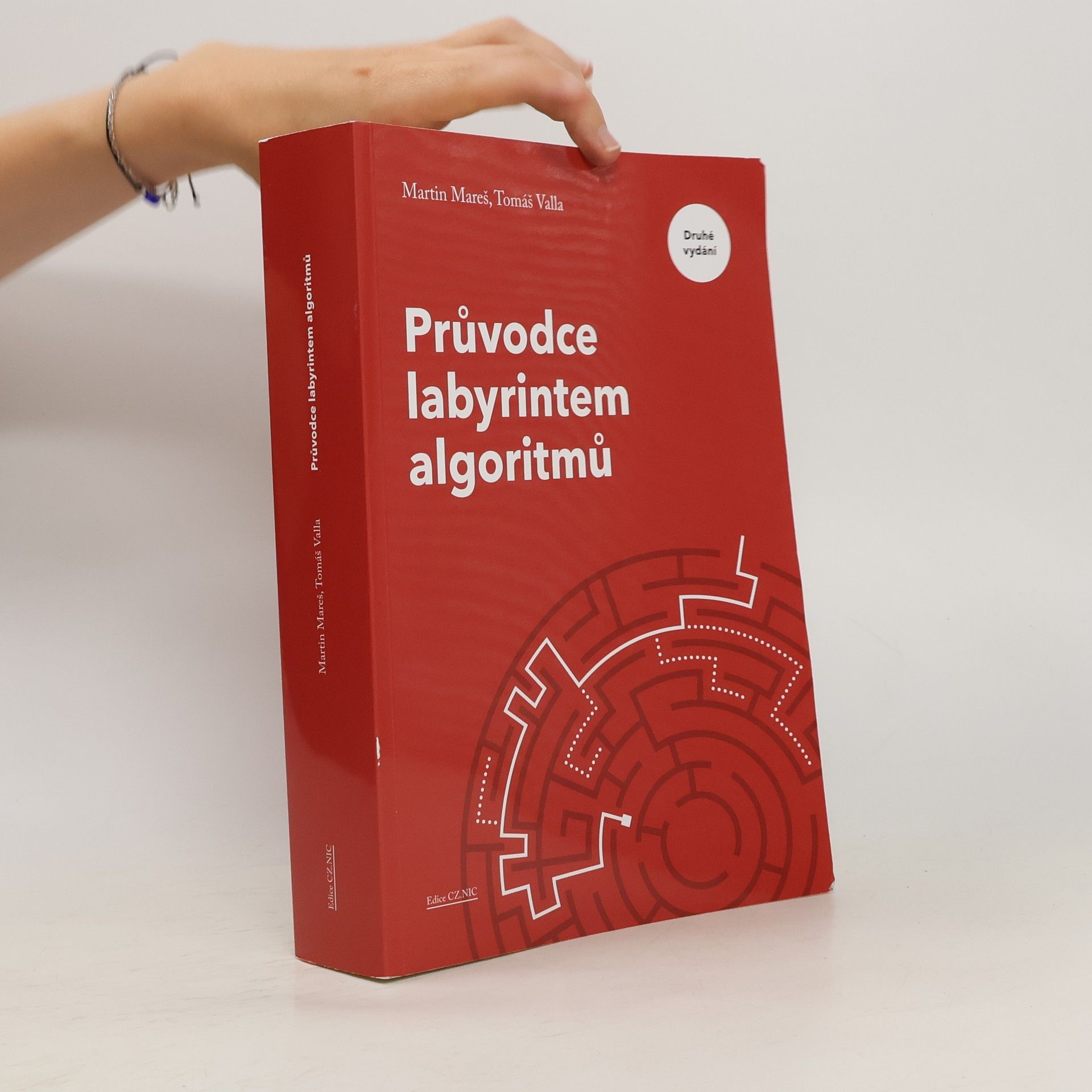 Martin Mareš Průvodce labyrintem algoritmů