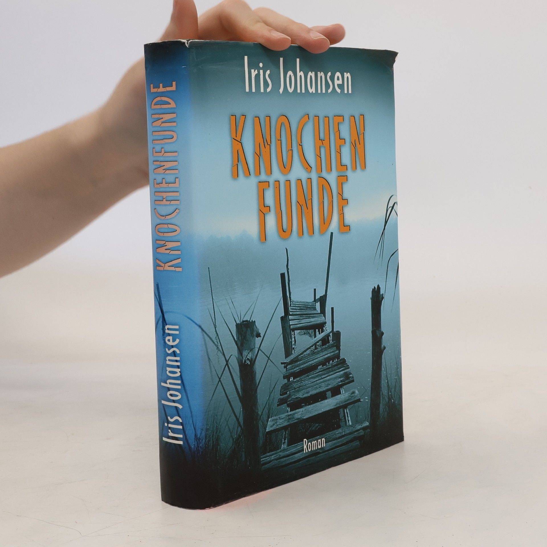 Iris Johansen Knochen Funde