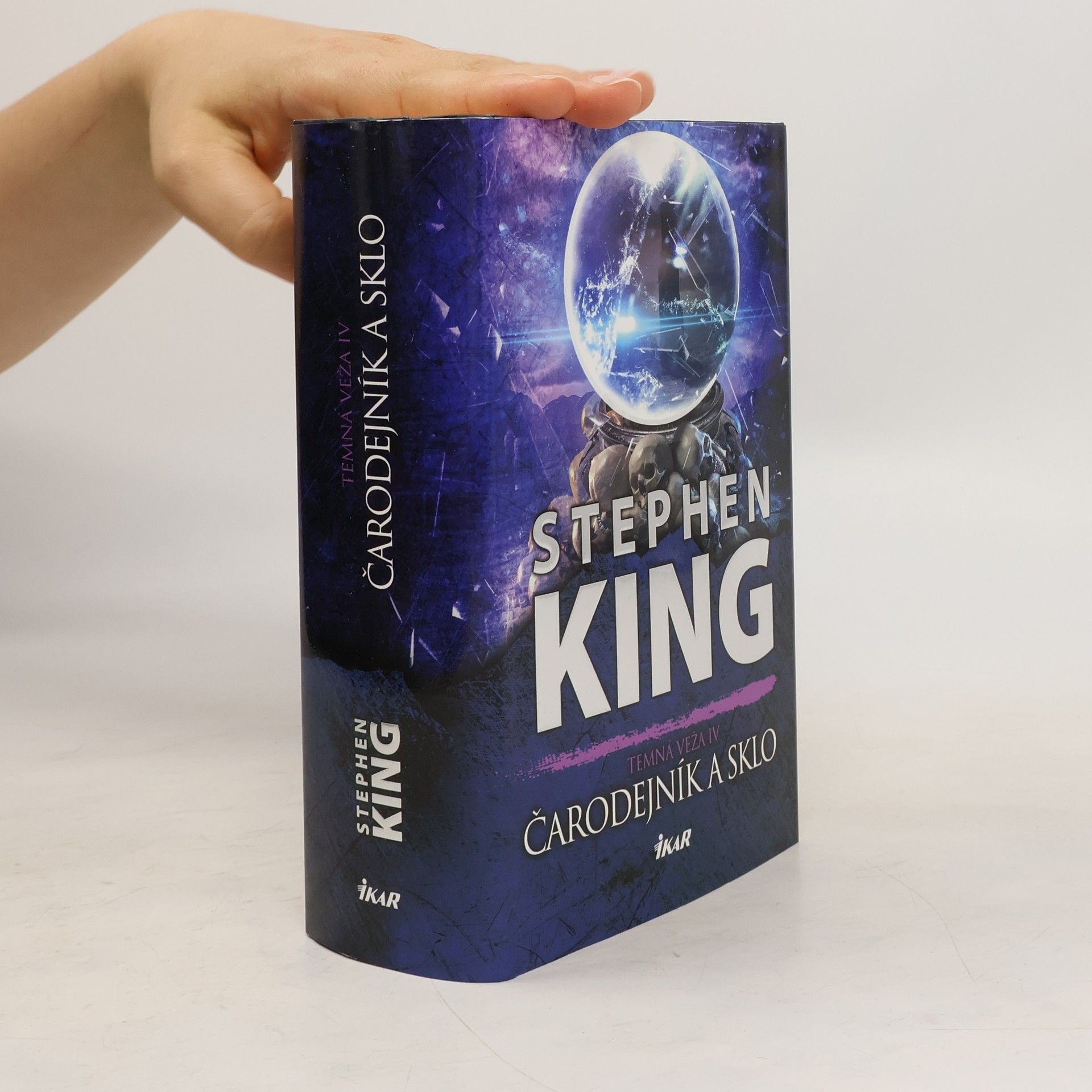 Stephen King Čarodejník a sklo