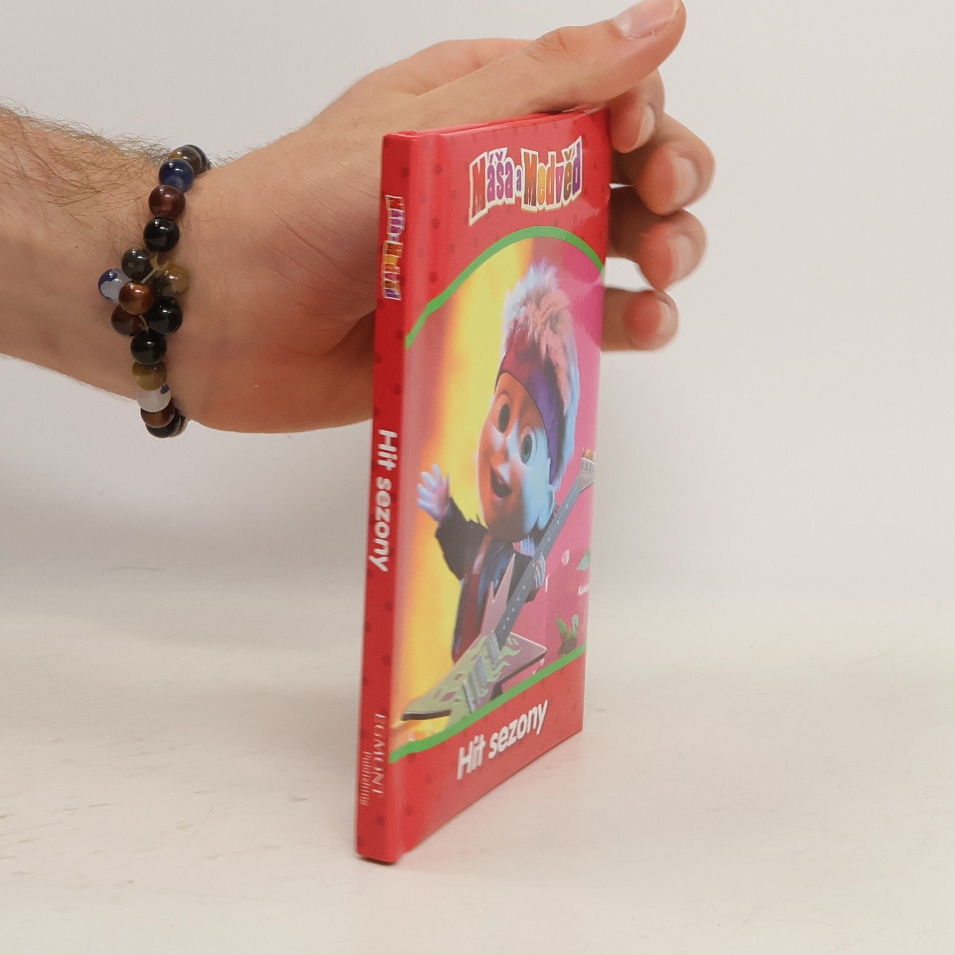 Oleg Kuzovkov Máša a medvěd. Hit sezony