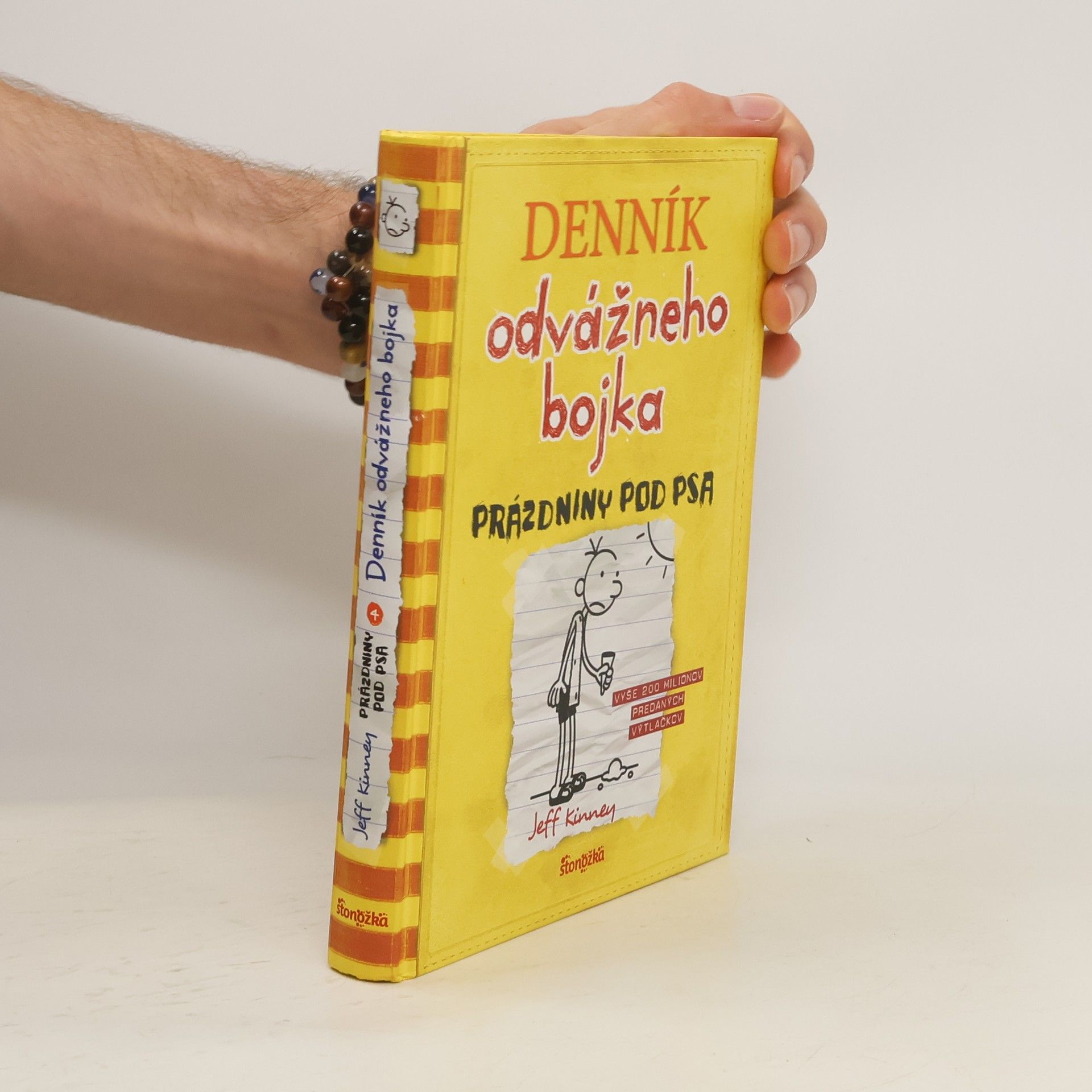 Jeff Kinney Denník odvážneho bojka 4: Prázdniny pod psa