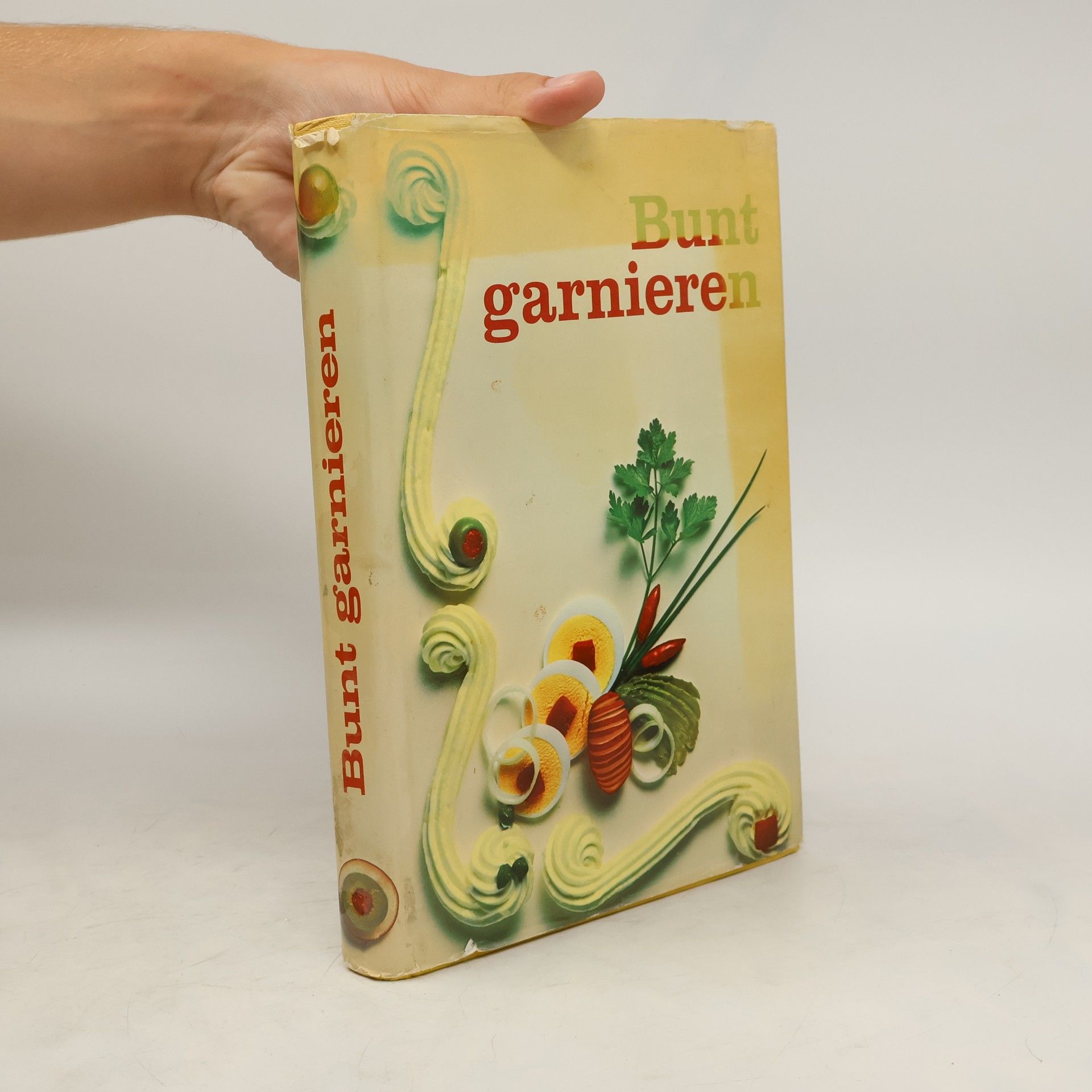 Autorenkollektiv Bunt garnieren