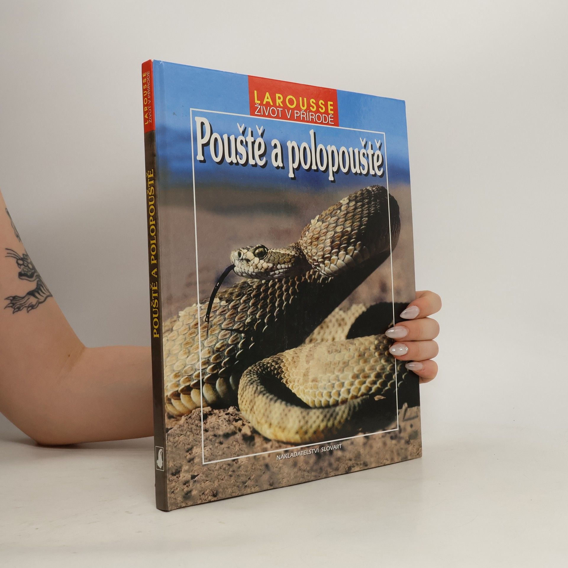 AA.VV. Pouště a polopouště