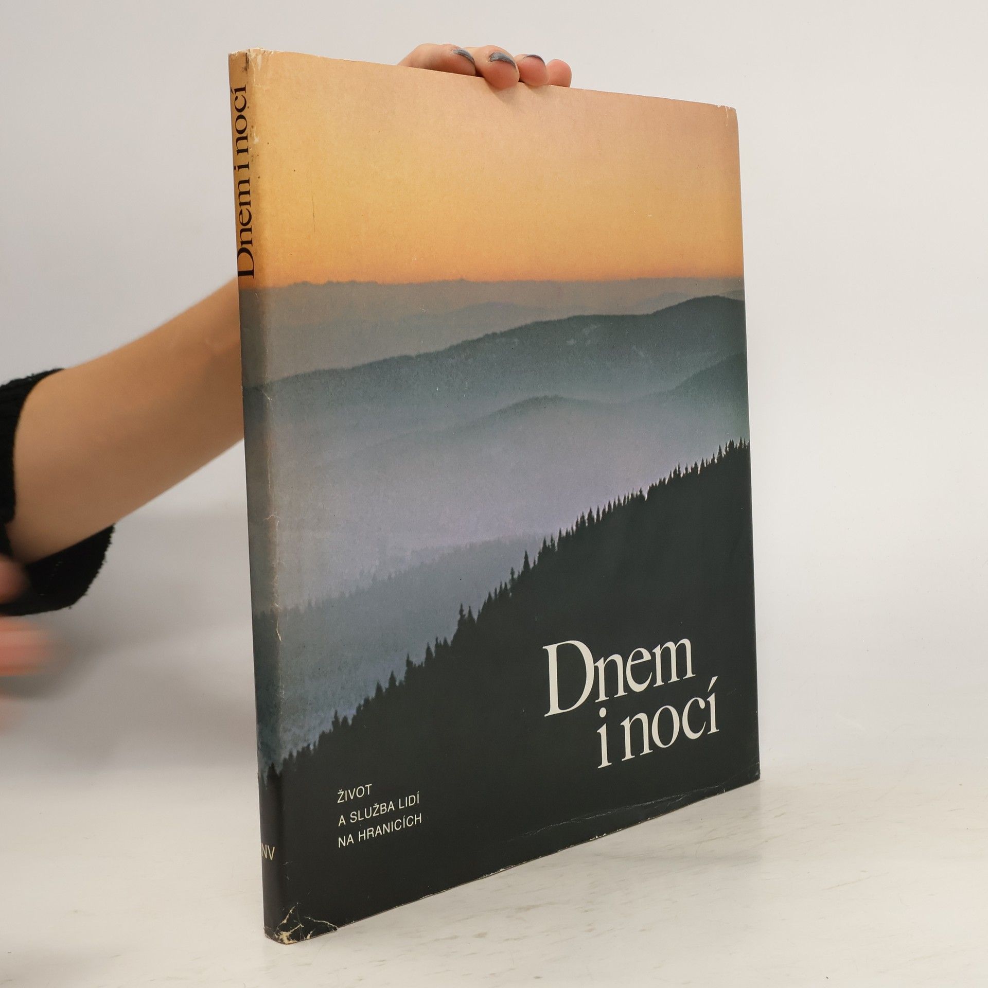 Erich Einhorn Dnem i nocí. Život a služba lidí na hranicích