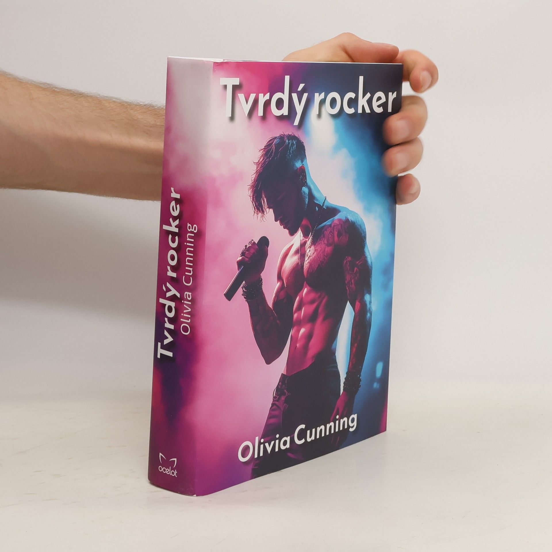 Olivia Cunning Tvrdý rocker