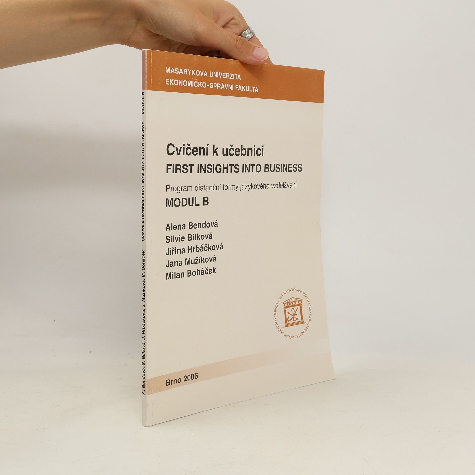 Autores varios Cvičení k učebnici First Insights Into Business