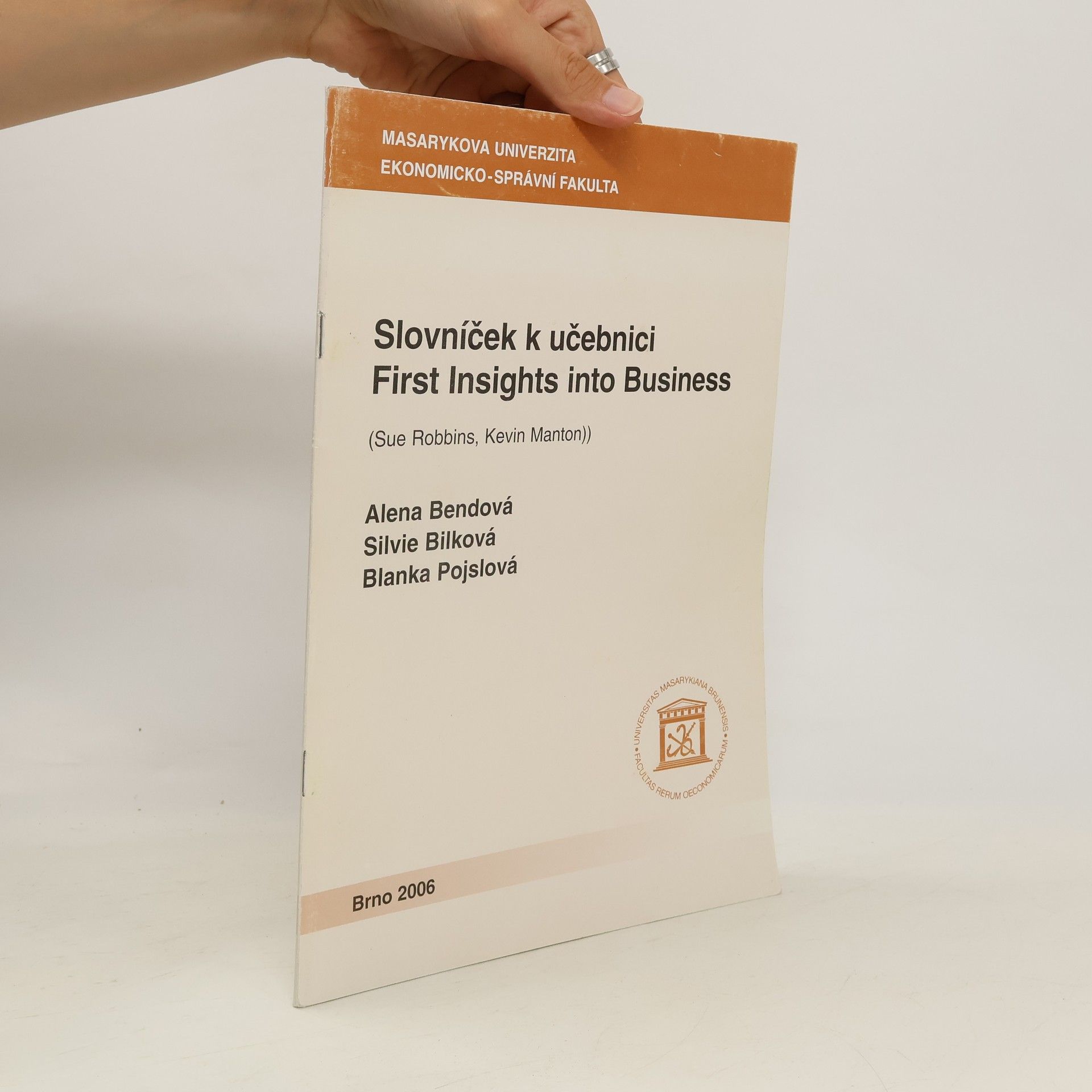 AA.VV. Slovníček k učebnici First Insights into Business (Sue Robbins, Kevin Manton)