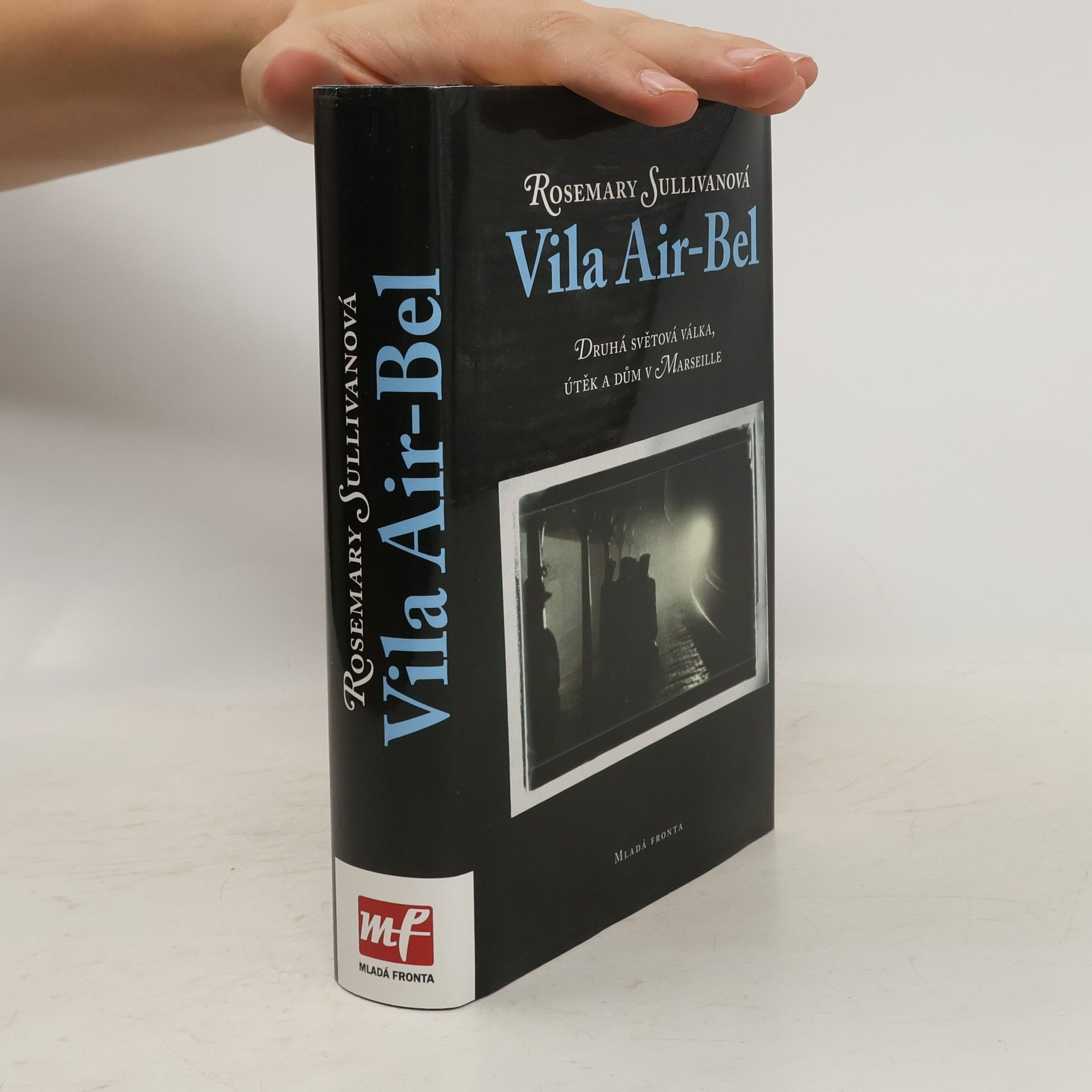 Rosemary Sullivan Vila Air-Bel