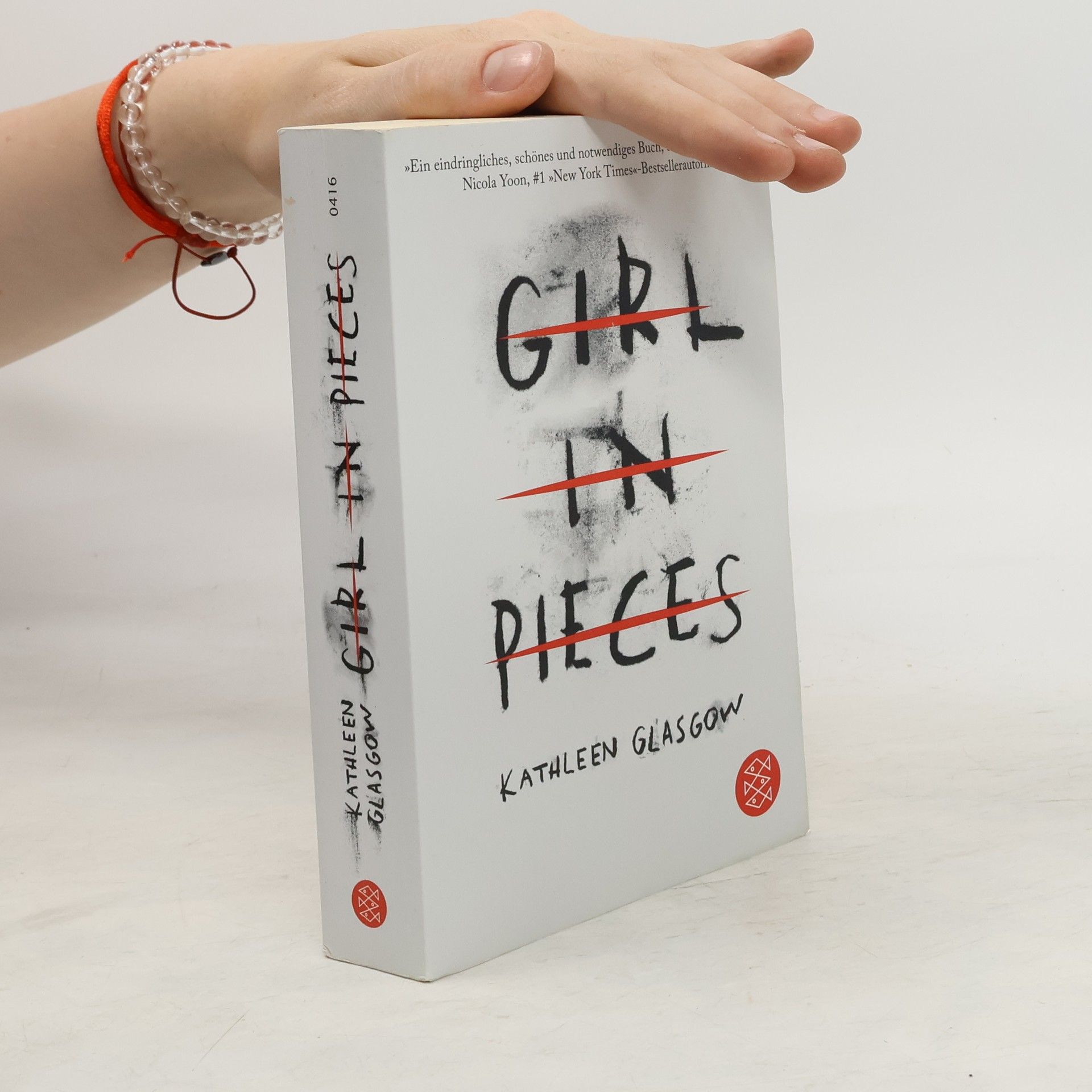 Kathleen Glasgow Girl in pieces