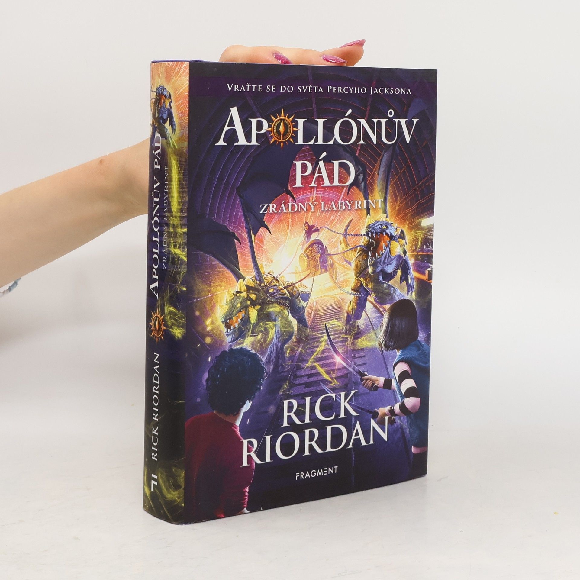 Rick Riordan Apollónův pád. Zrádný labyrint