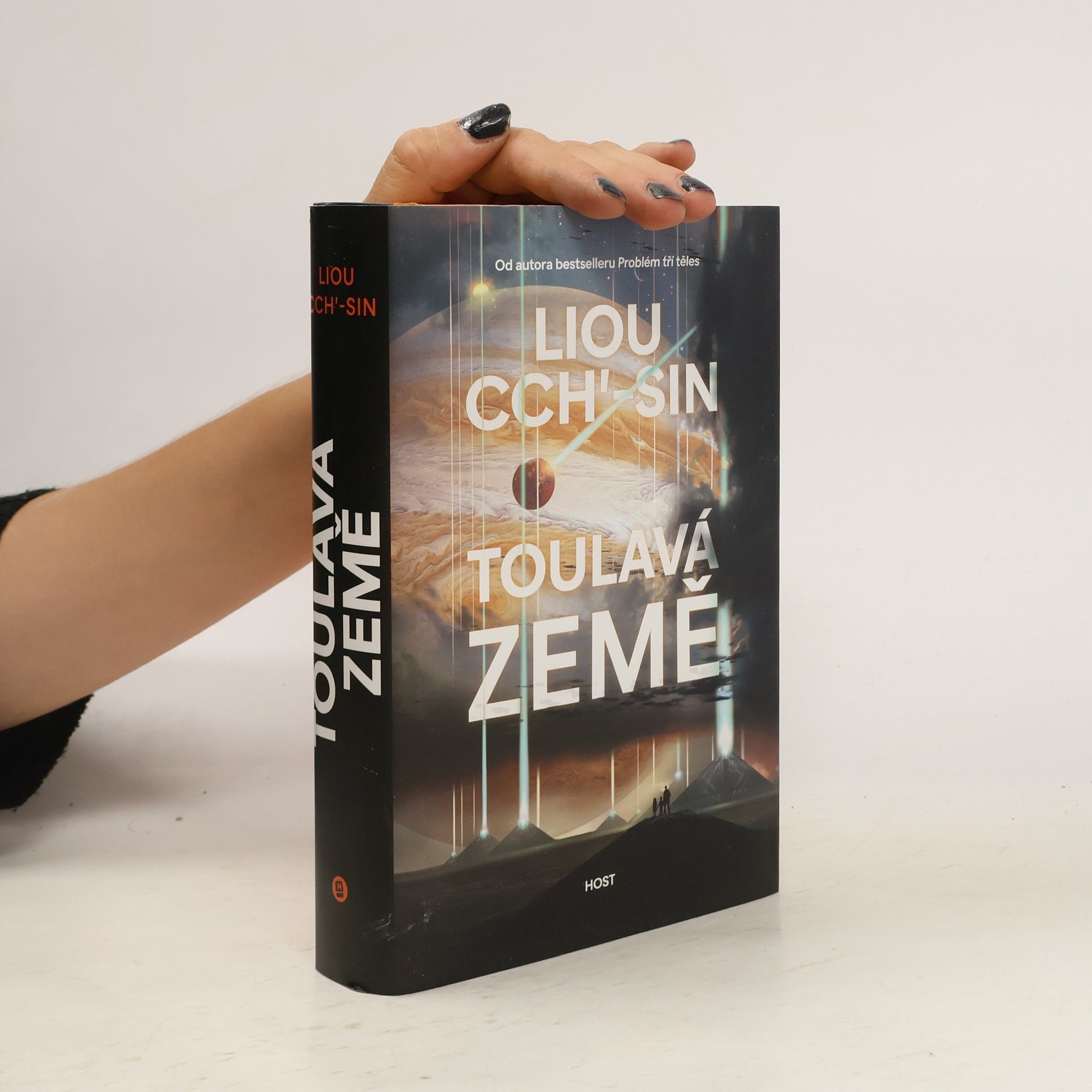 Liu Cixin Toulavá Země