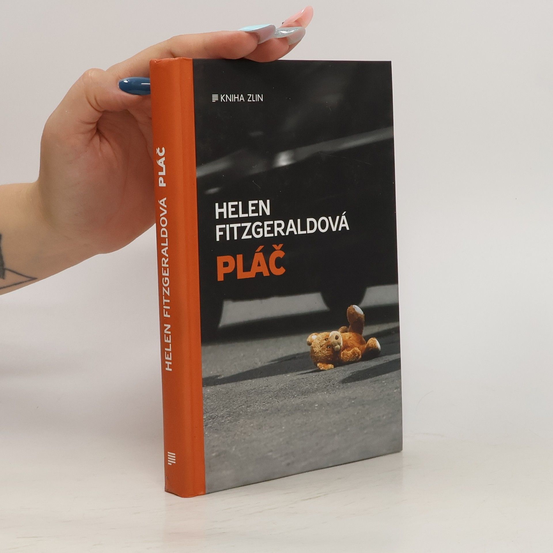 Helen FitzGerald Pláč