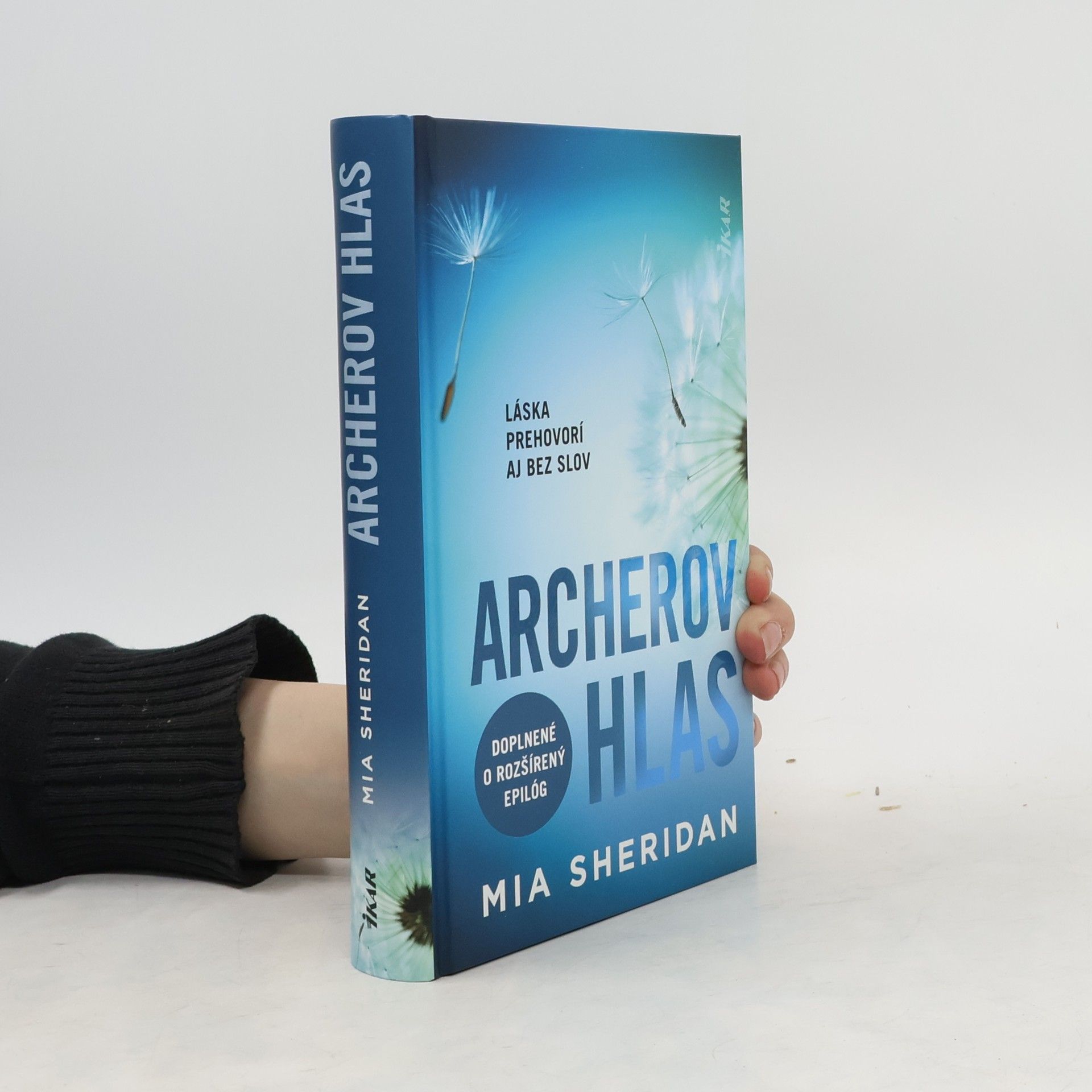 Mia Sheridan Archerov hlas