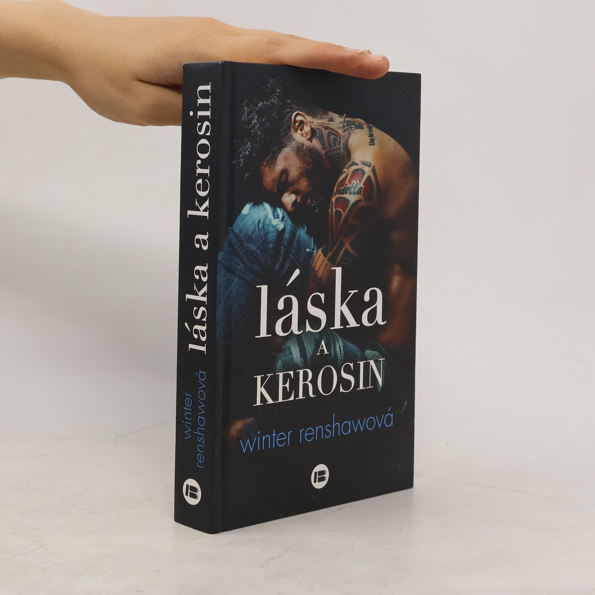 Winter Renshaw Láska a kerosin