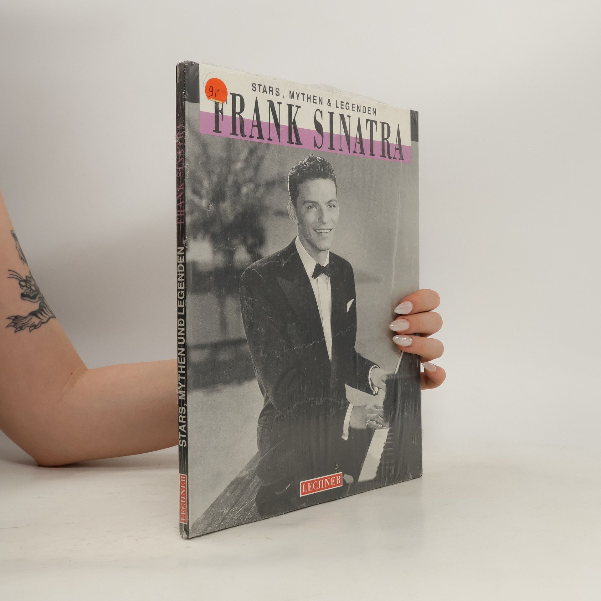 Jessica Hodge Stars, Mythen und Legenden