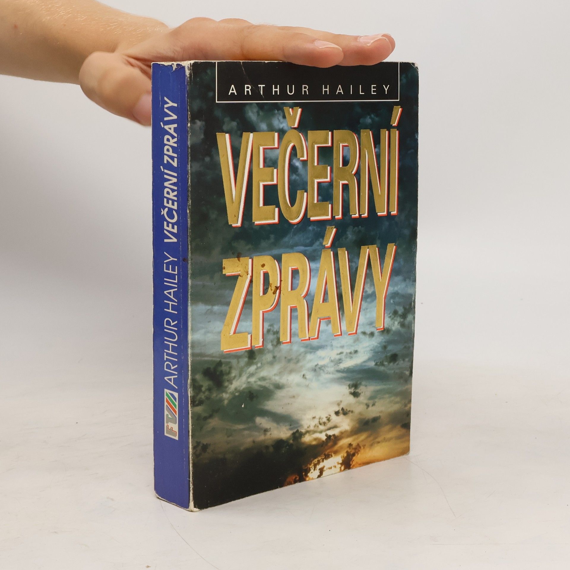 Arthur Hailey Večerní zprávy