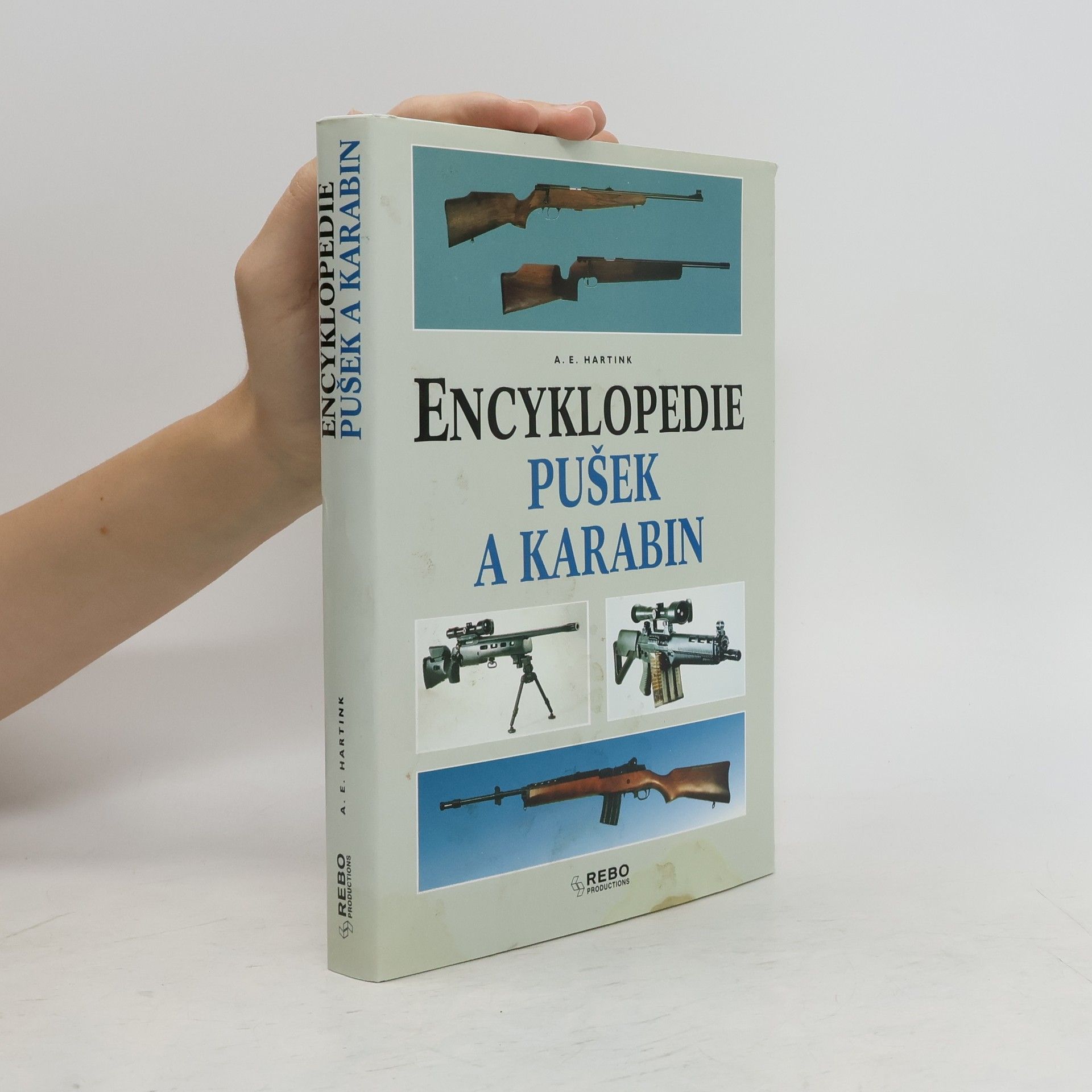 A. E. Hartink Encyklopedie pušek a karabin