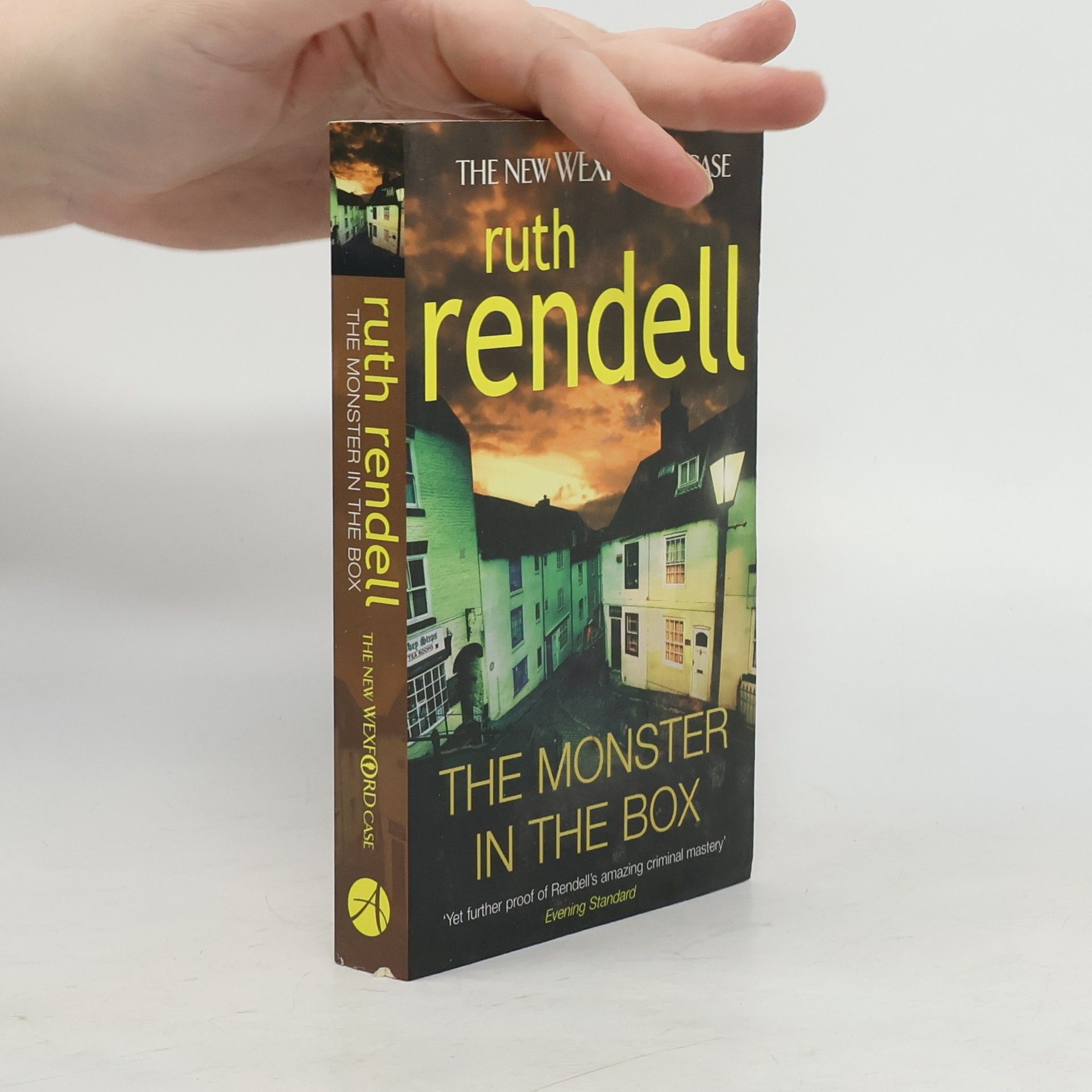 Ruth Rendell The monster in the box