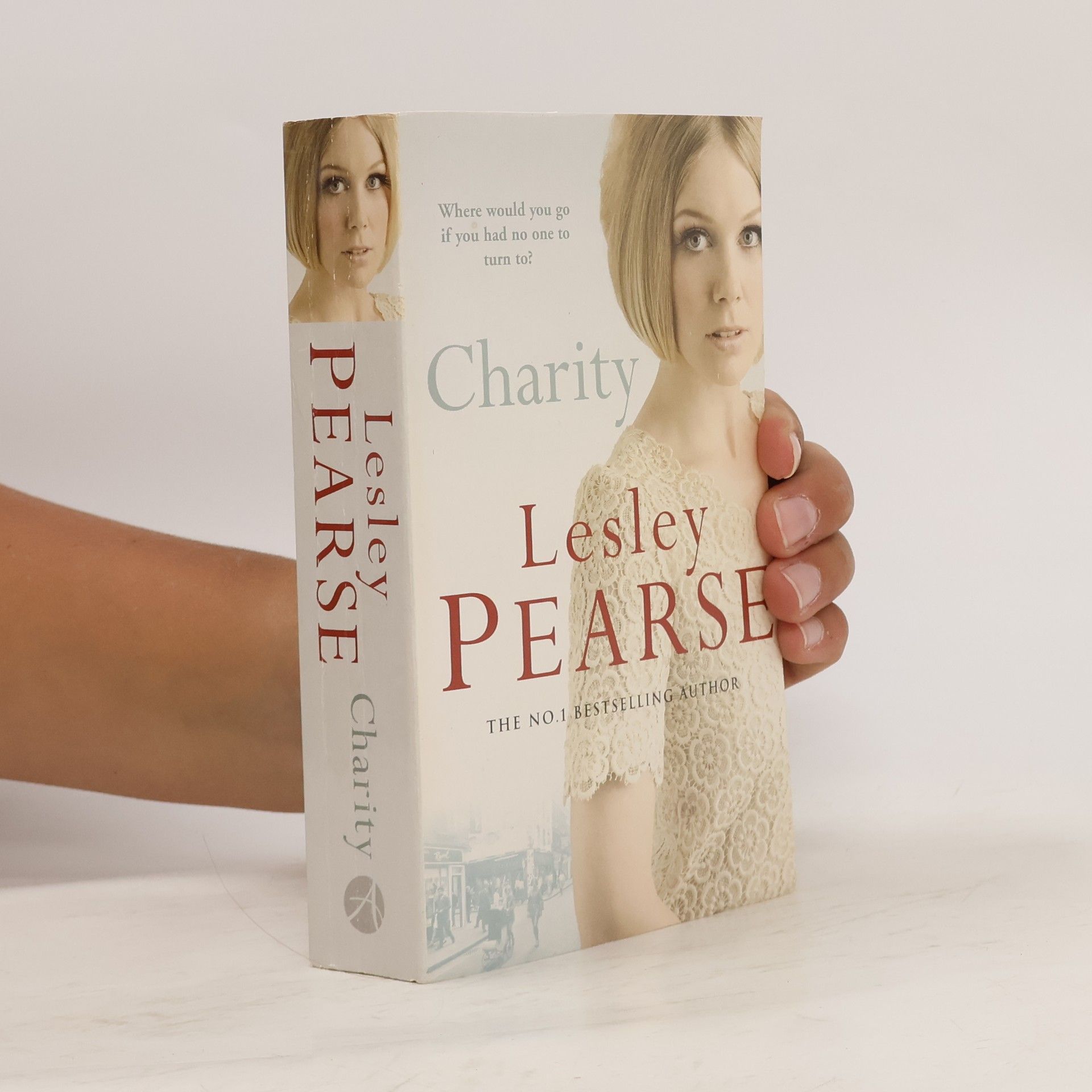 Lesley Pearse Charity